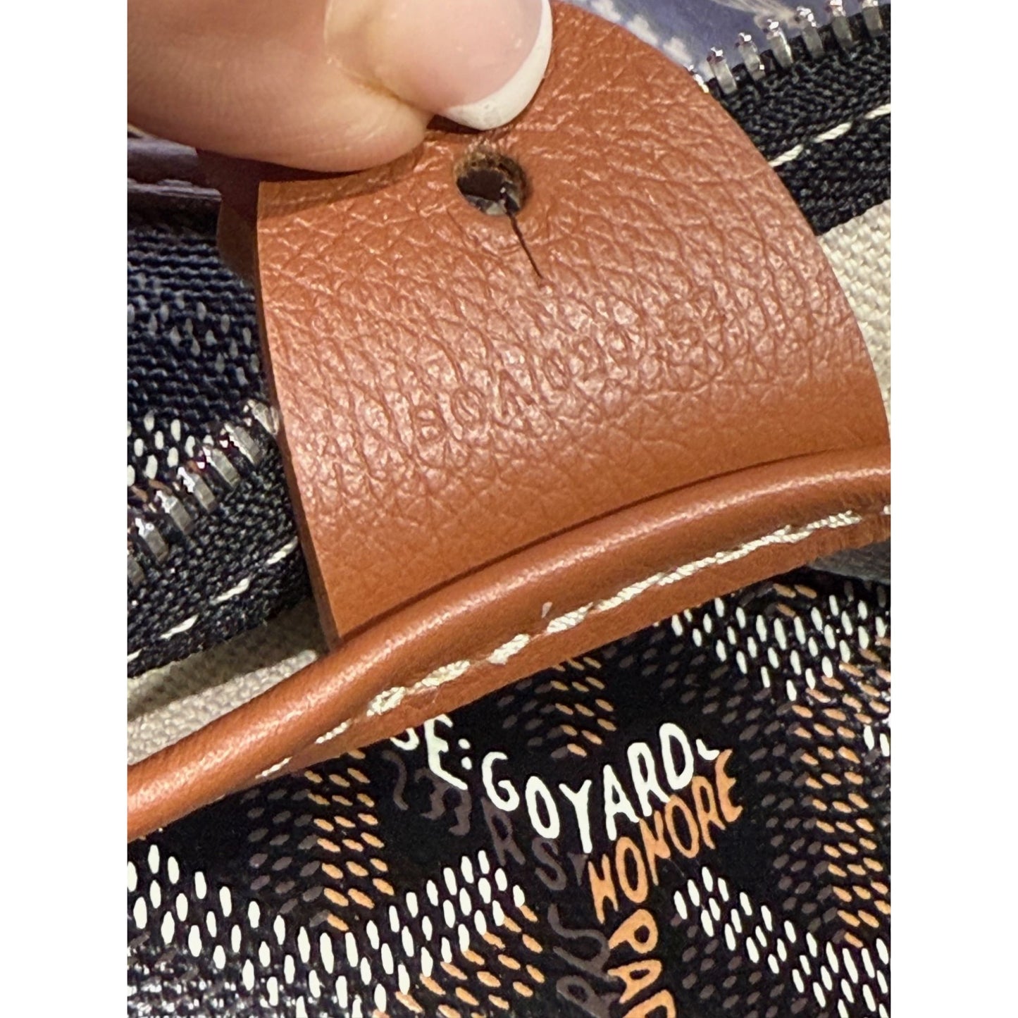 
                  
                    Goyard Goyardine Artois MM Black Reinforced Corners Zipper tote Bag SOLD
                  
                