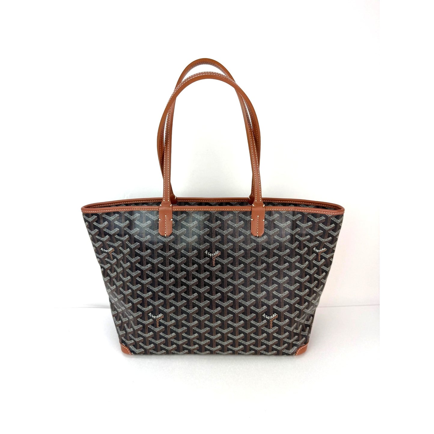 
                  
                    Goyard Goyardine Artois MM Black Reinforced Corners Zipper tote Bag SOLD
                  
                