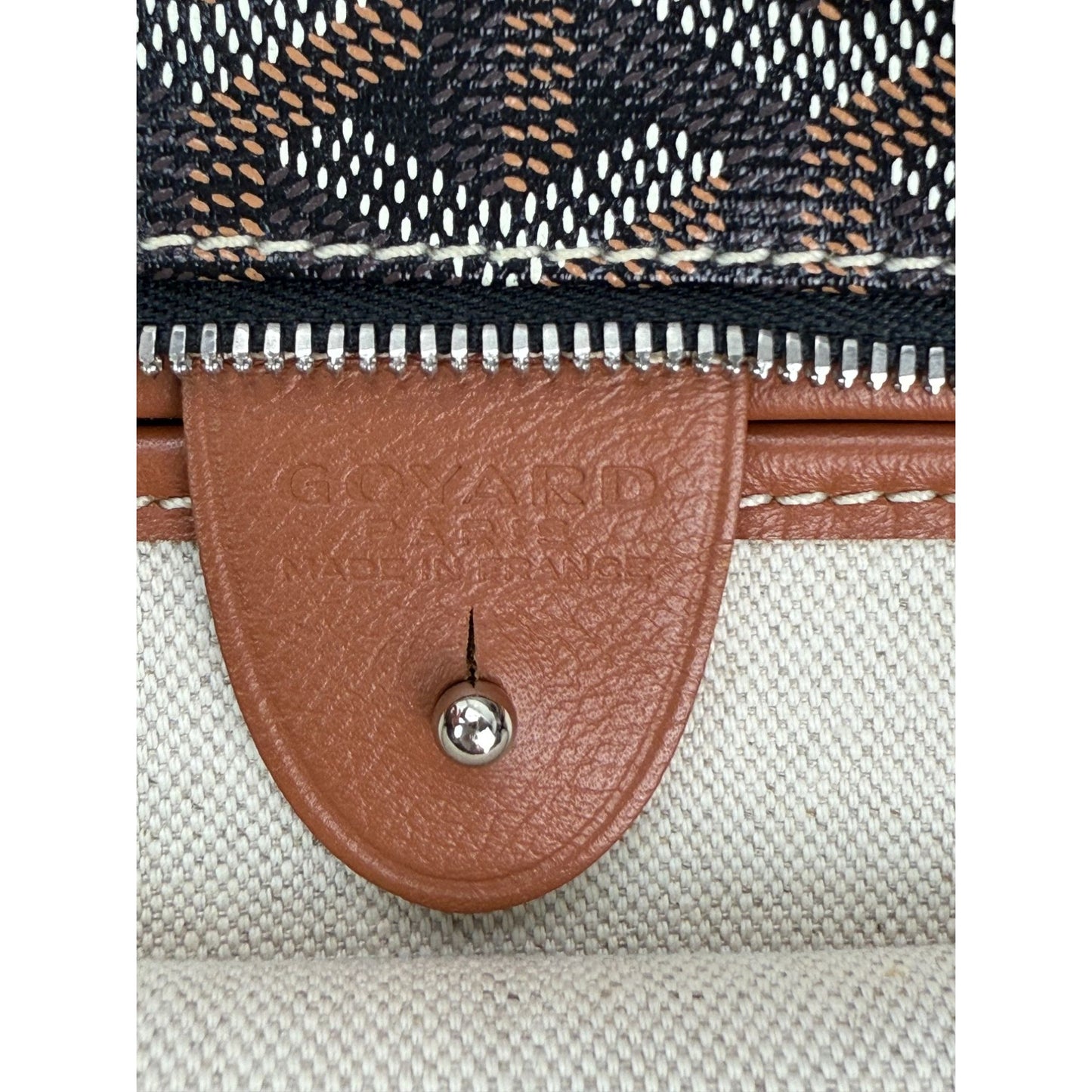 
                  
                    Goyard Goyardine Artois MM Black Reinforced Corners Zipper tote Bag SOLD
                  
                