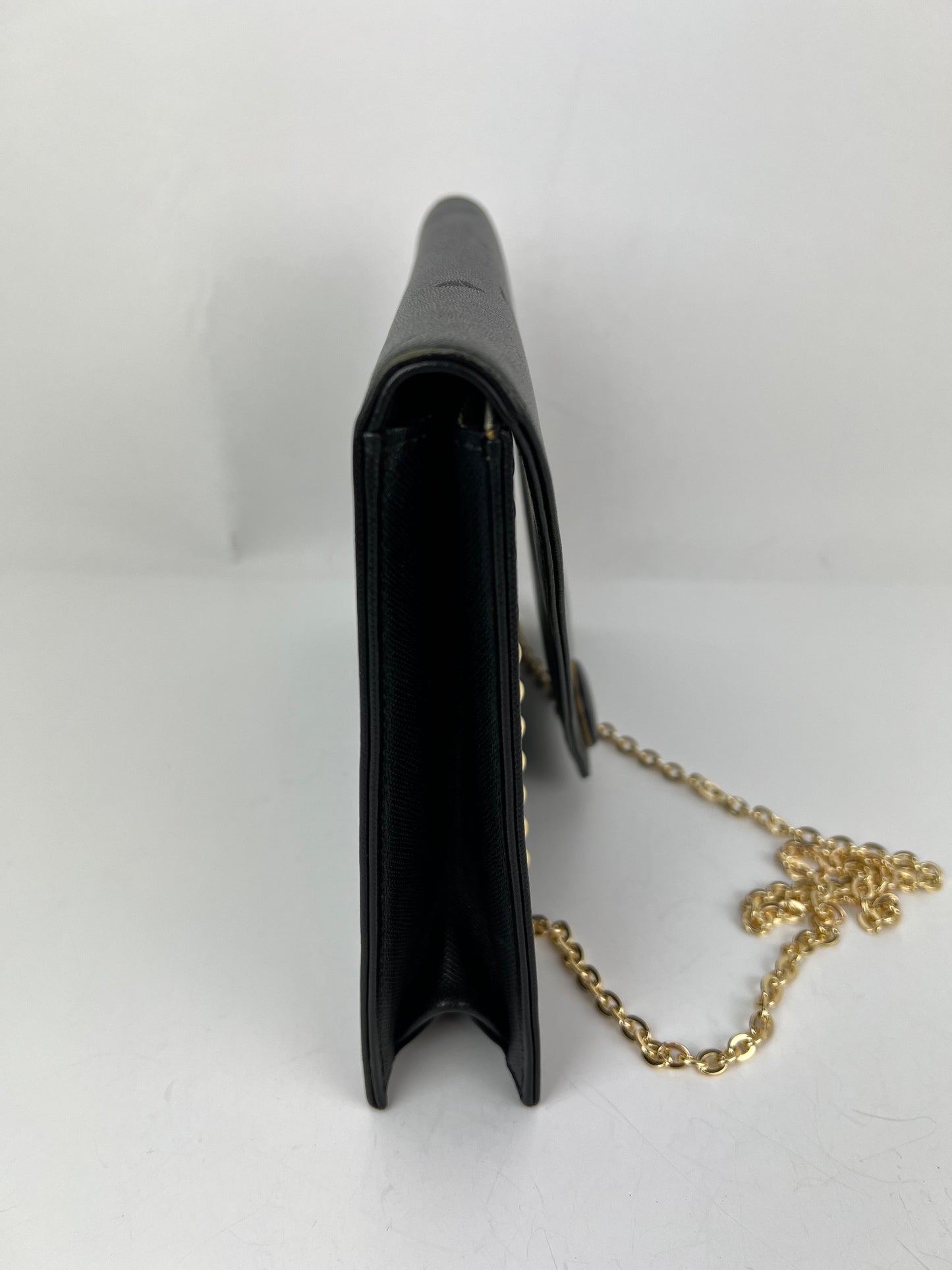 
                  
                    Saint Laurent Black Saffiano Leather Diagonal Clutch Shoulder Bag Vintage
                  
                