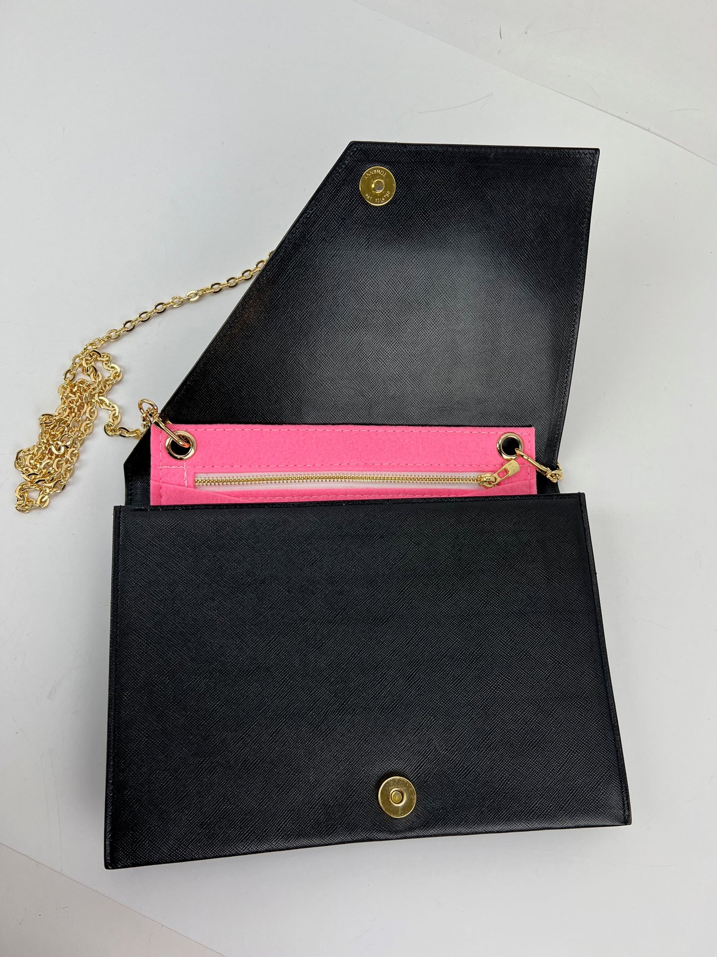 
                  
                    Saint Laurent Black Saffiano Leather Diagonal Clutch Shoulder Bag Vintage
                  
                