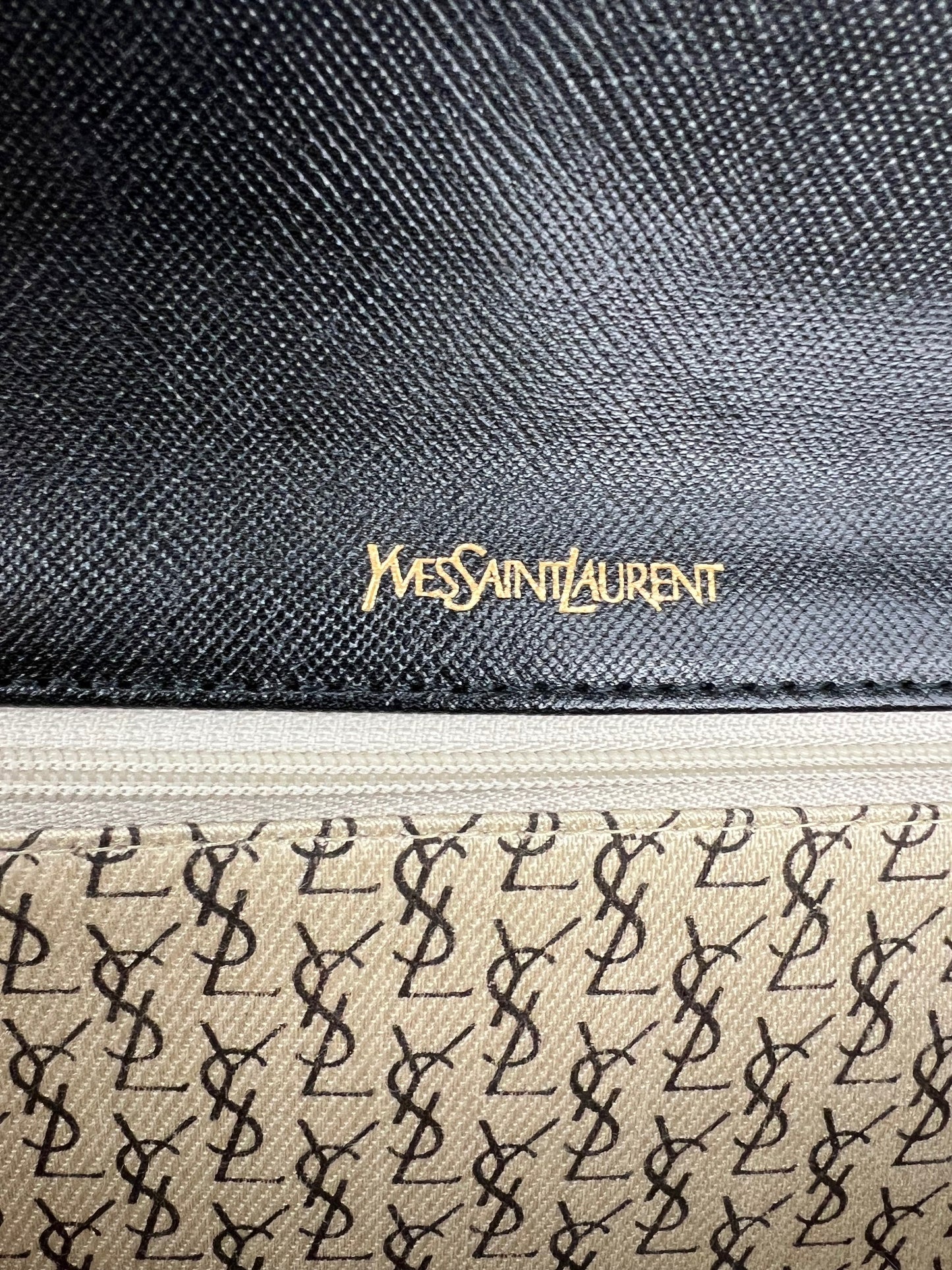 
                  
                    Saint Laurent Black Saffiano Leather Diagonal Clutch Shoulder Bag Vintage
                  
                