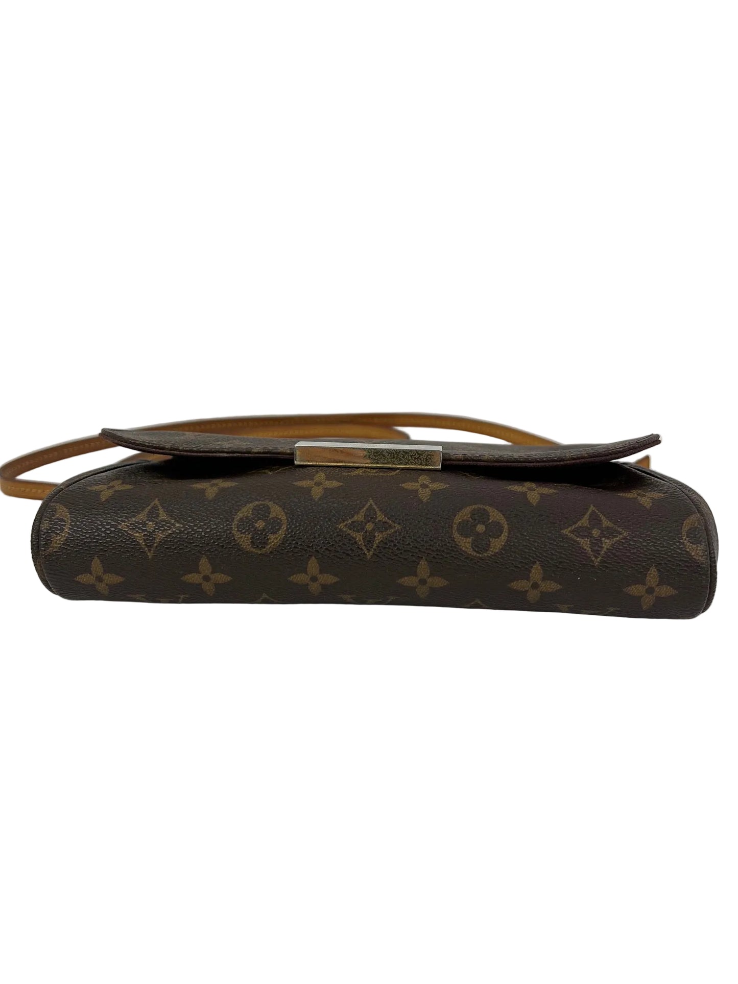 
                  
                    Louis Vuitton Favorite MM Monogram Crossbody Bag
                  
                