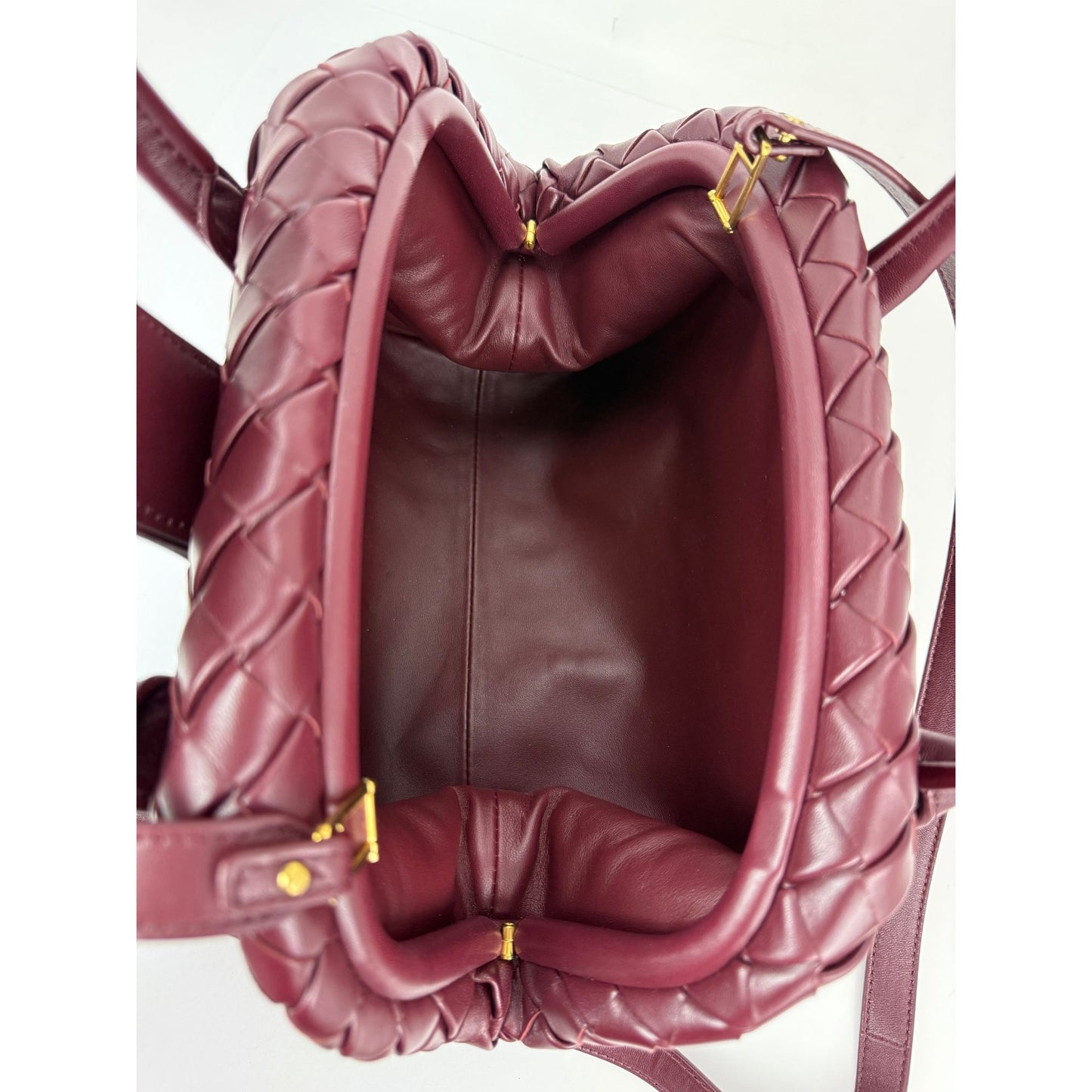 
                  
                    Bottega Veneta Nappa Intrecciato Teen The Lauren 1980 Bauletto Barolo Bag
                  
                