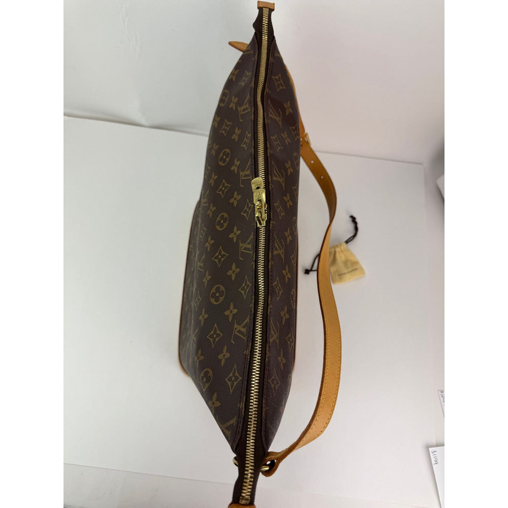 
                  
                    Louis Vuitton Monogram Sharon stone Amfar Vanity Three Shoulder Bag
                  
                