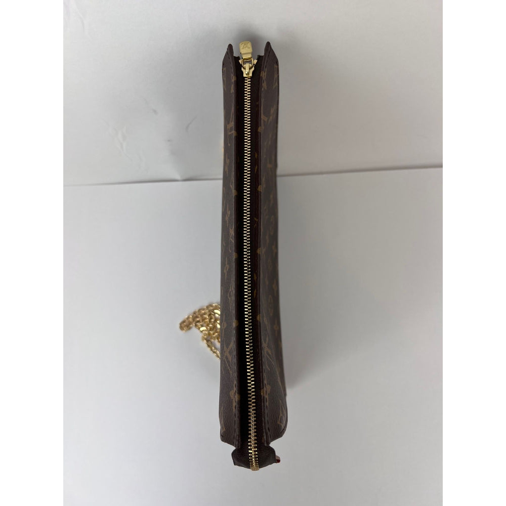 
                  
                    Louis Vuitton Toiletry Pouch 26 Monogram Clutch Crossbody Hand Bag
                  
                