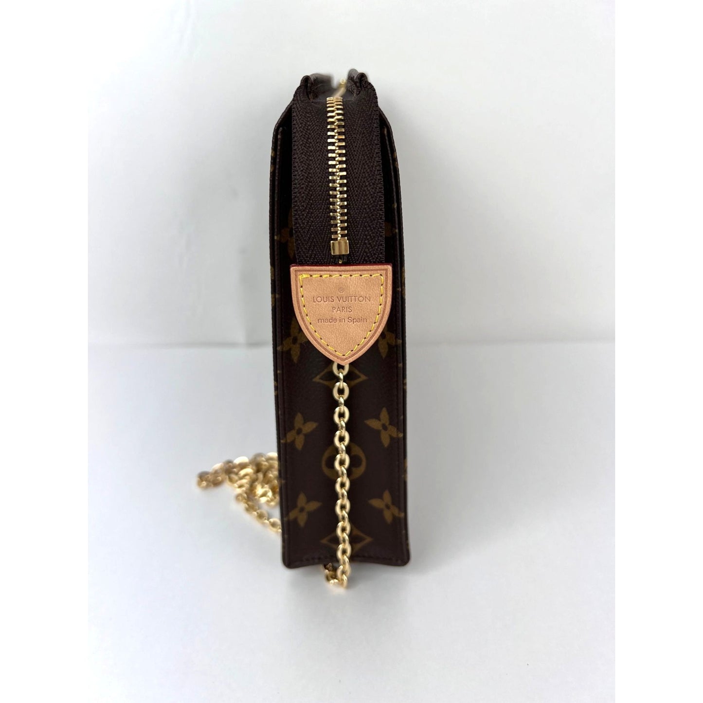 
                  
                    Louis Vuitton Toiletry Pouch 26 Monogram Clutch Crossbody Hand Bag
                  
                