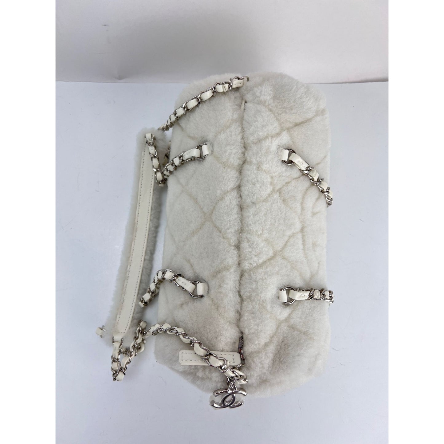 
                  
                    Chanel Shearling Quilted White Lambskin Bowler Crossbody Shoulder Bag
                  
                