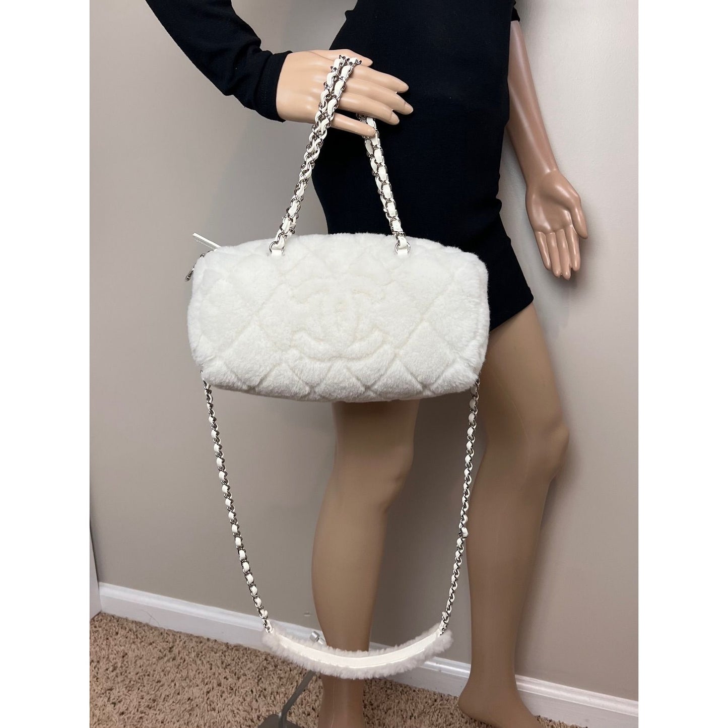 
                  
                    Chanel Shearling Quilted White Lambskin Bowler Crossbody Shoulder Bag
                  
                