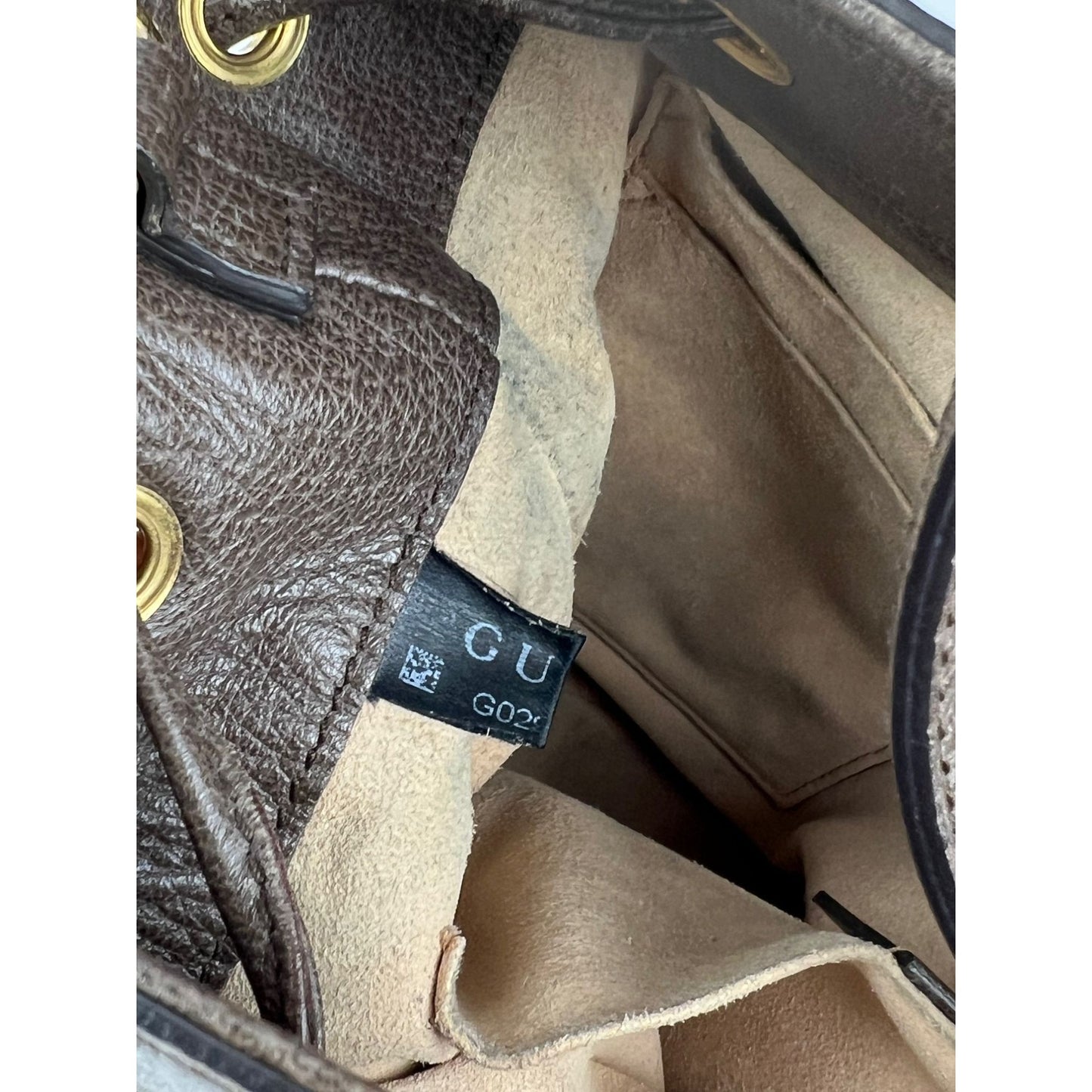 
                  
                    Gucci GG Supreme Ophidia Web Small Brown Bucket Bag
                  
                
