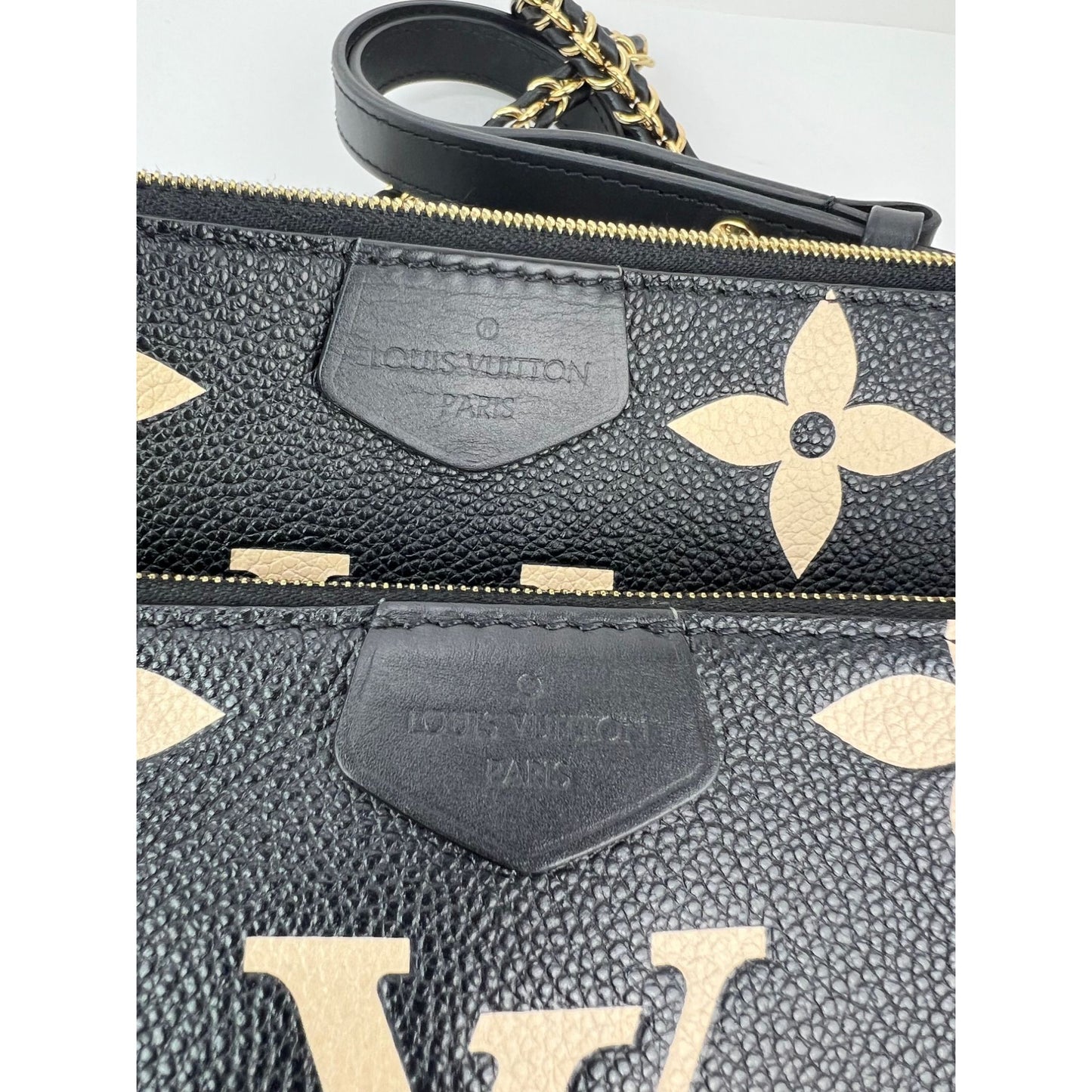 
                  
                    Louis Vuitton Multi Pochette Empriente Bicolor Black Shoulder Bag
                  
                