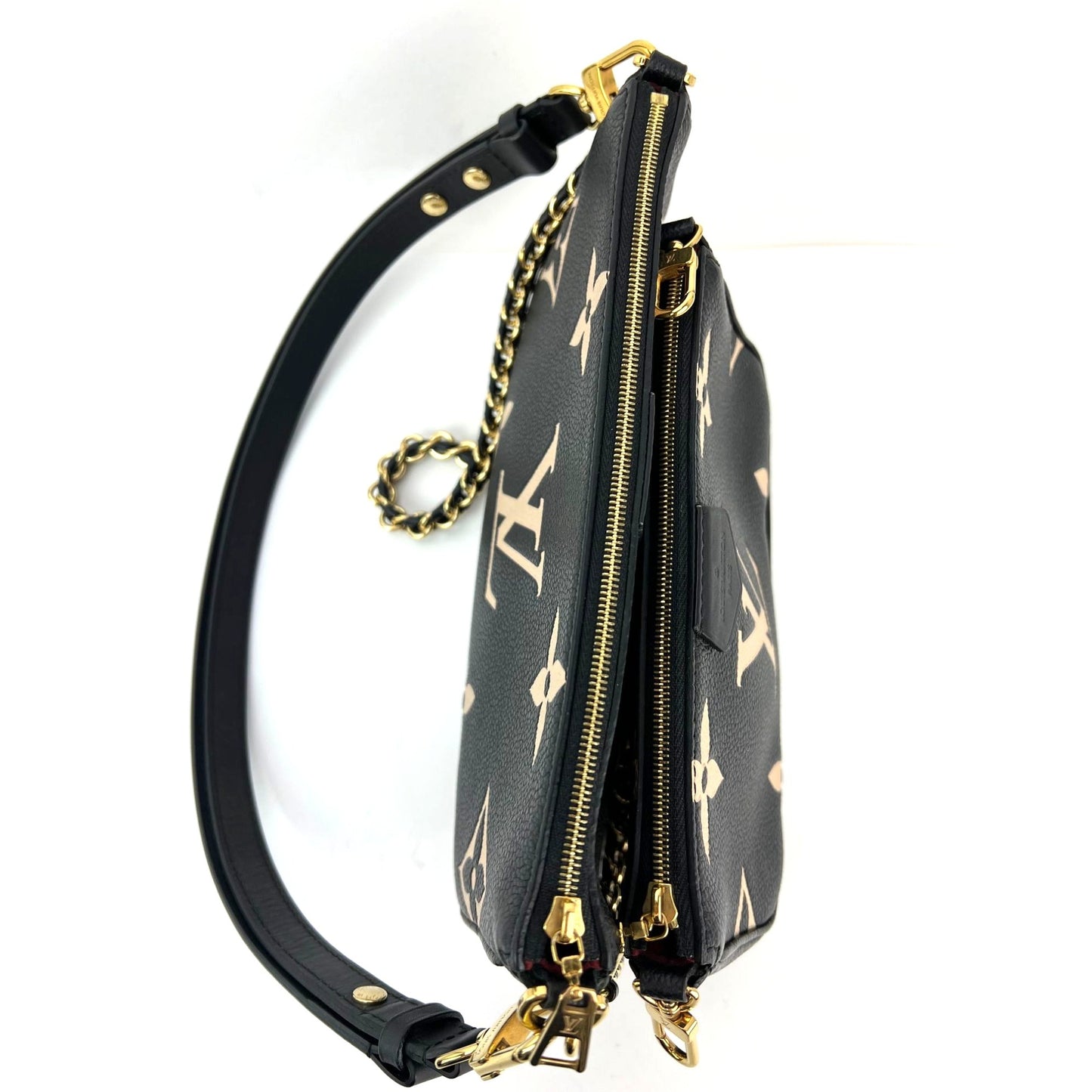 
                  
                    Louis Vuitton Multi Pochette Empriente Bicolor Black Shoulder Bag
                  
                