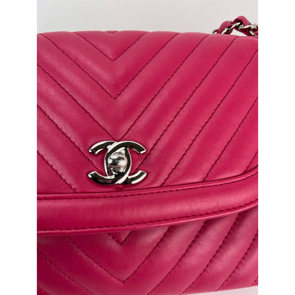 
                  
                    Chanel Pink Calfskin Chevron Medium Round Flap Lambskin Shoulder Bag
                  
                