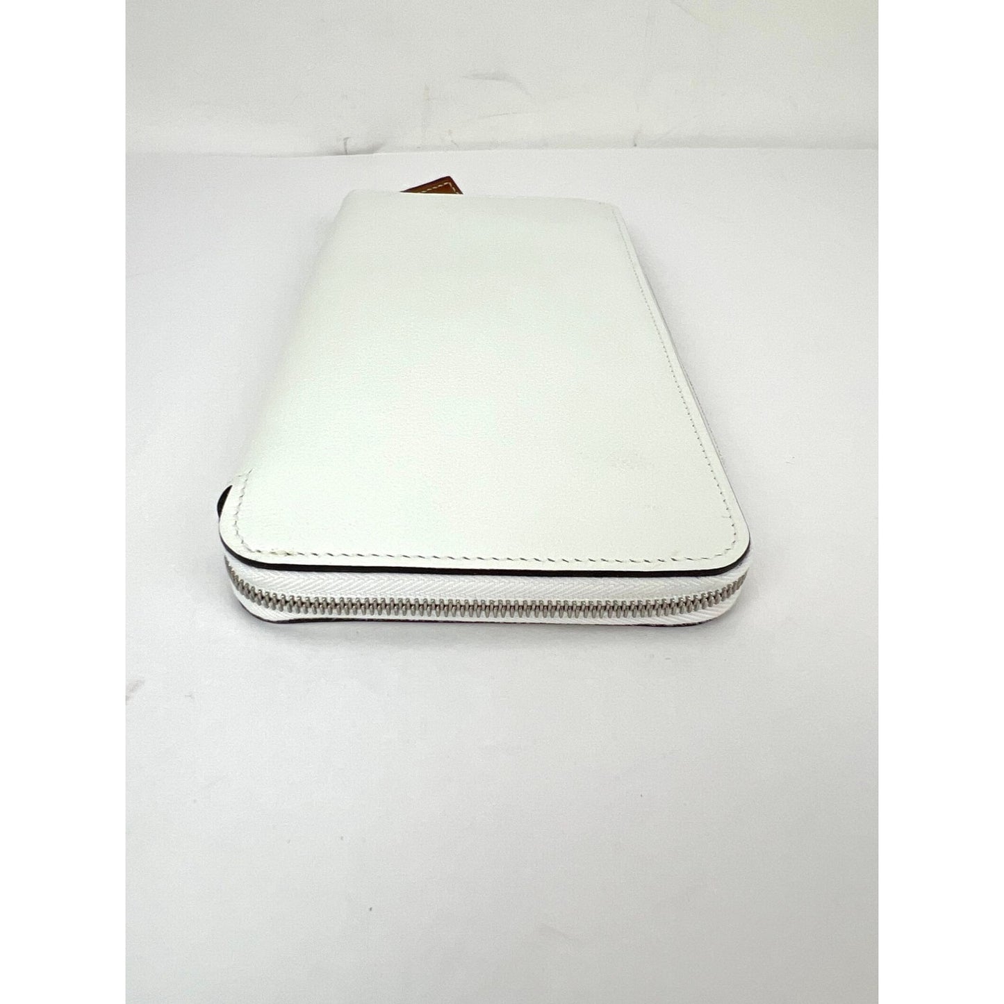 
                  
                    Hermes Evercolor Silk'In Classique Long White Wallet
                  
                