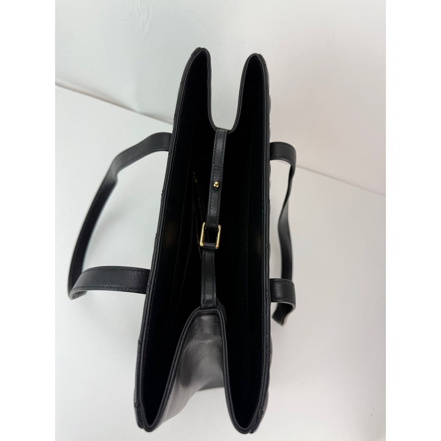 
                  
                    Versace Gianni Nappa Quilted Medusa Black Leather Tote Bag
                  
                