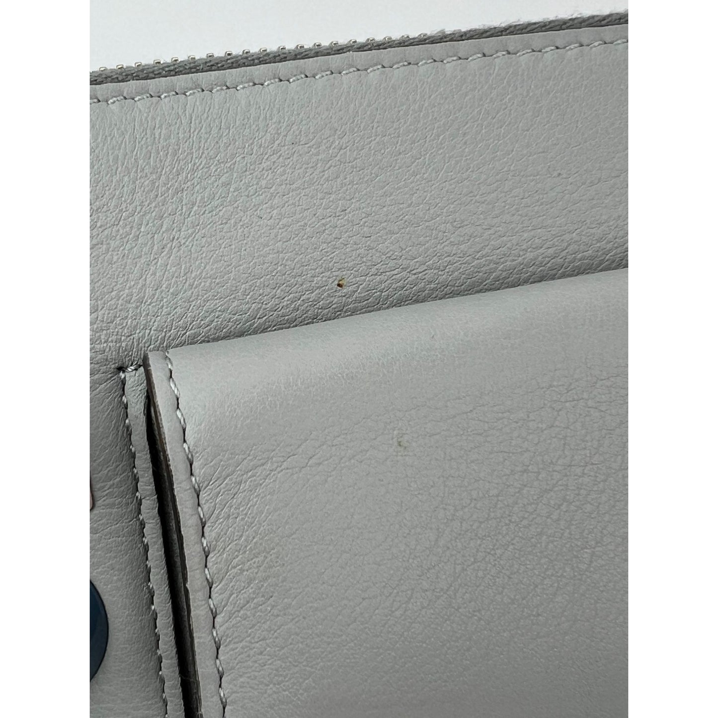 
                  
                    Fendi Rainbow Studs Gray Leather Crossbody Bag
                  
                