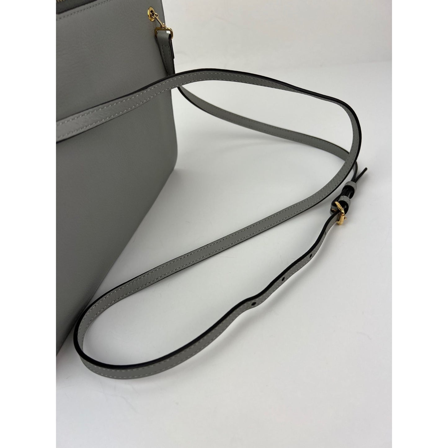 
                  
                    Fendi Rainbow Studs Gray Leather Crossbody Bag
                  
                