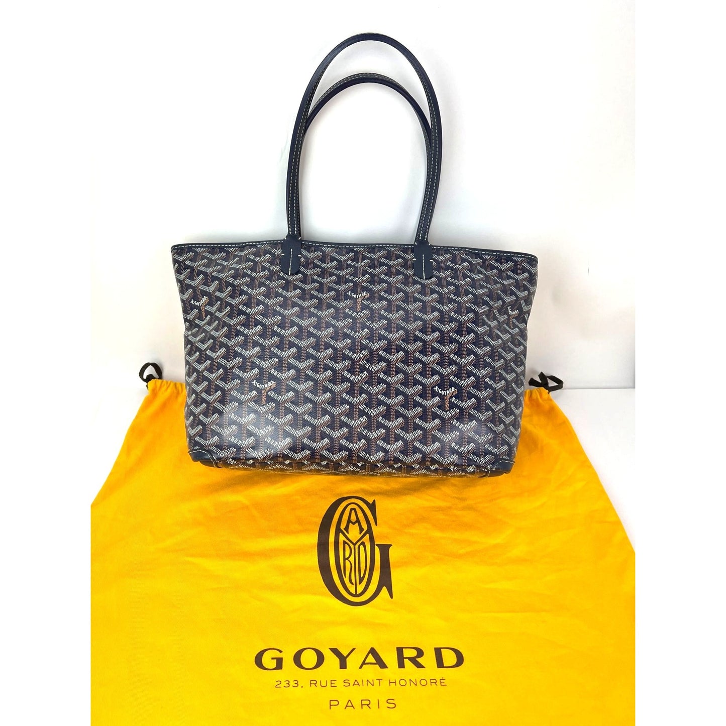 
                  
                    Goyard Goyardine Artois PM Navy Blue Zipper Tote Bag
                  
                