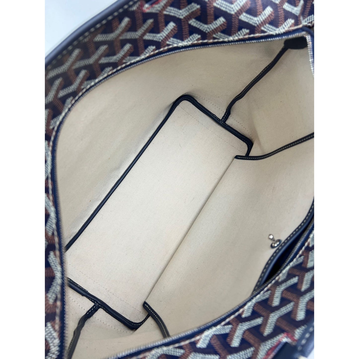 
                  
                    Goyard Goyardine Artois PM Navy Blue Zipper Tote Bag
                  
                