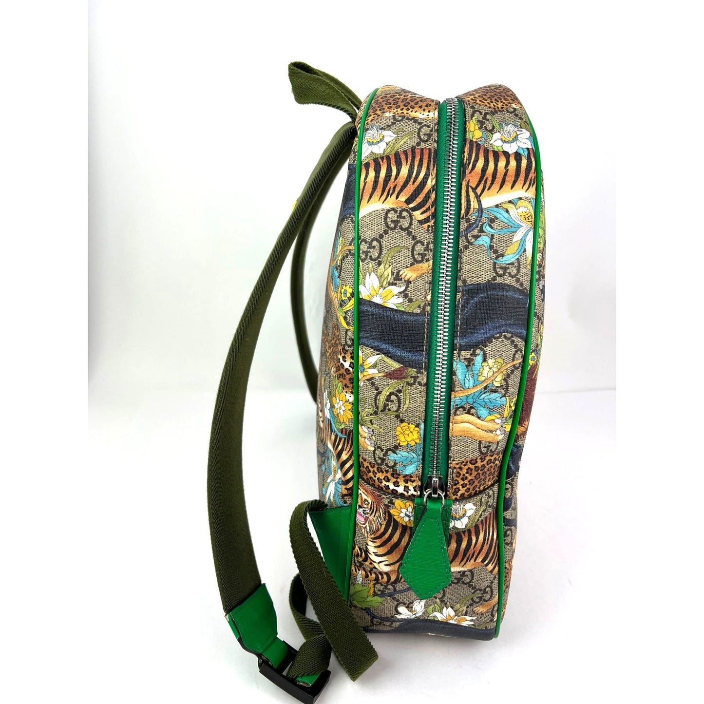 
                  
                    Gucci GG Supreme Feline Childrens Dome Multicolor Backpack
                  
                