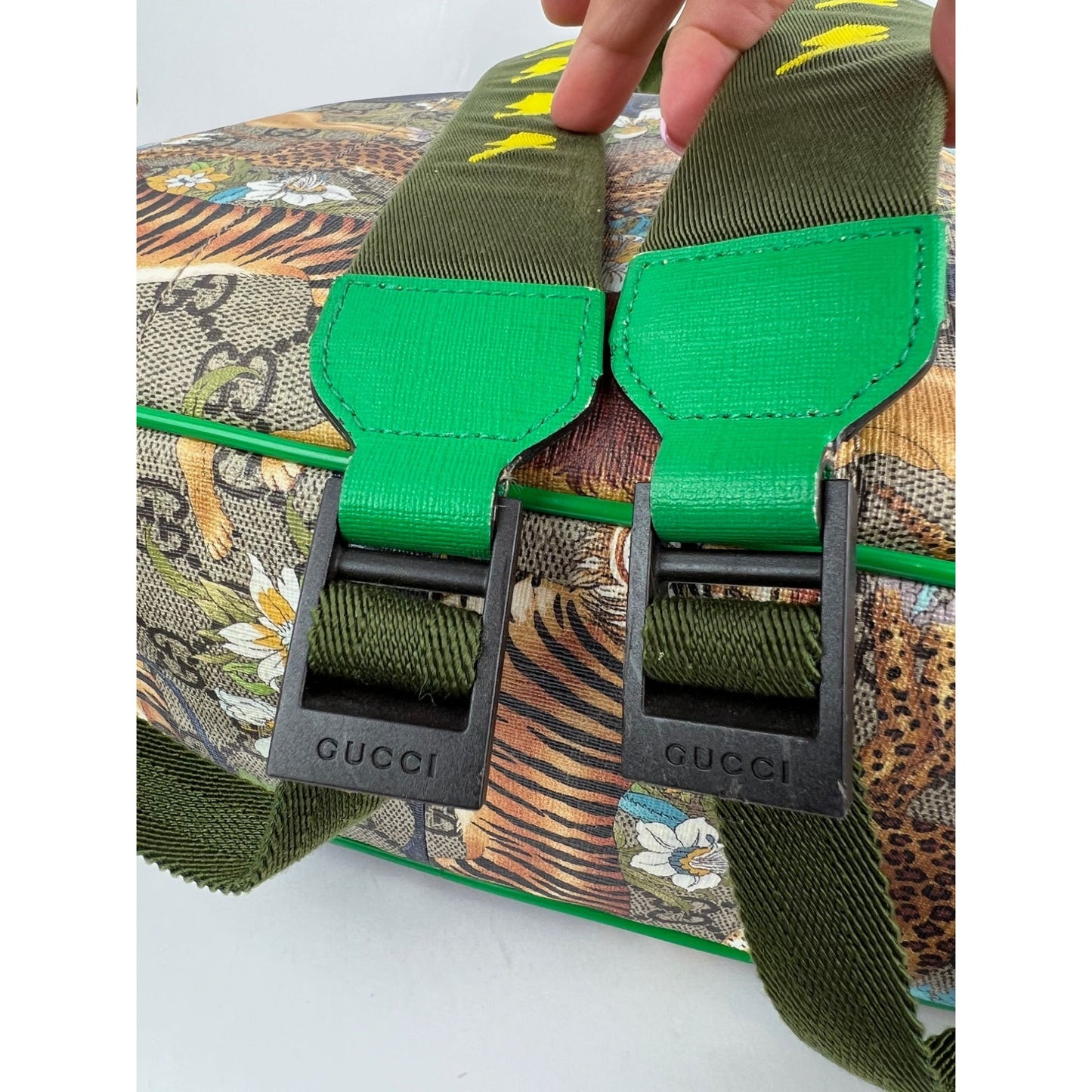 
                  
                    Gucci GG Supreme Feline Childrens Dome Multicolor Backpack
                  
                