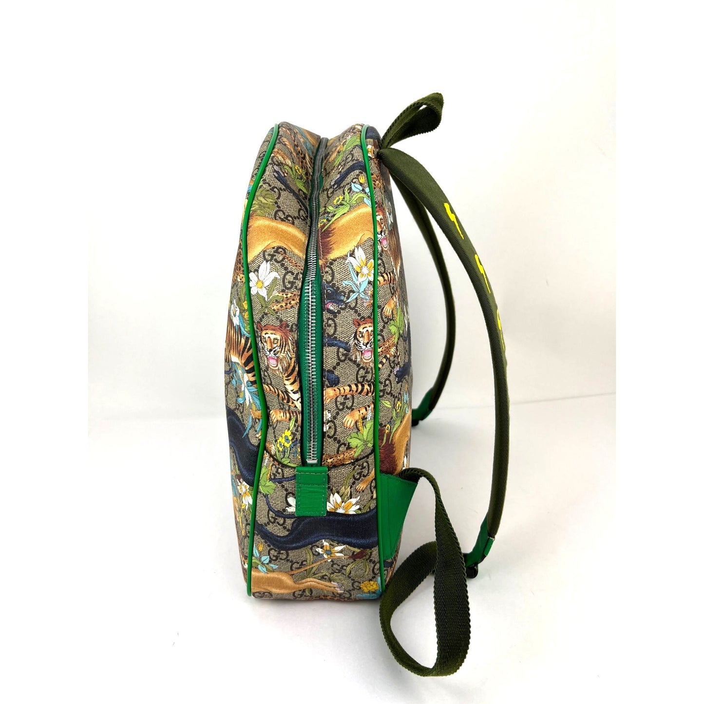 
                  
                    Gucci GG Supreme Feline Childrens Dome Multicolor Backpack
                  
                