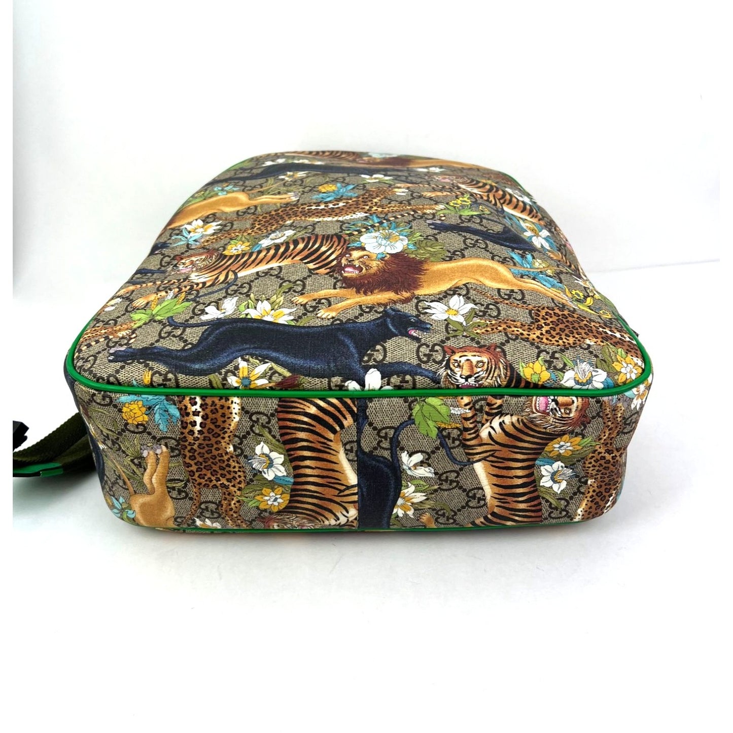 
                  
                    Gucci GG Supreme Feline Childrens Dome Multicolor Backpack
                  
                