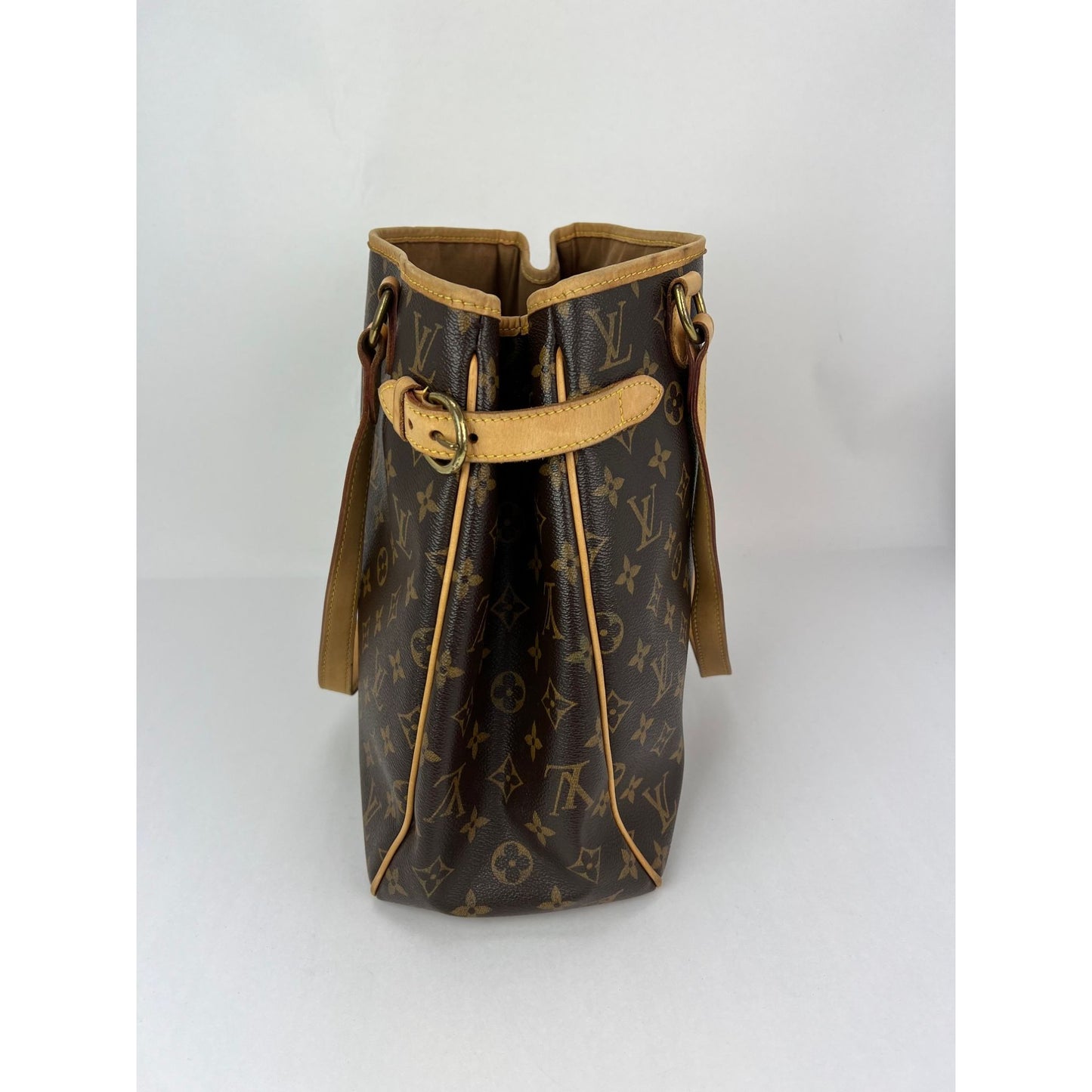 
                  
                    Louis Vuitton Batignolles Vertical Monogram Vintage Shoulder Bag
                  
                