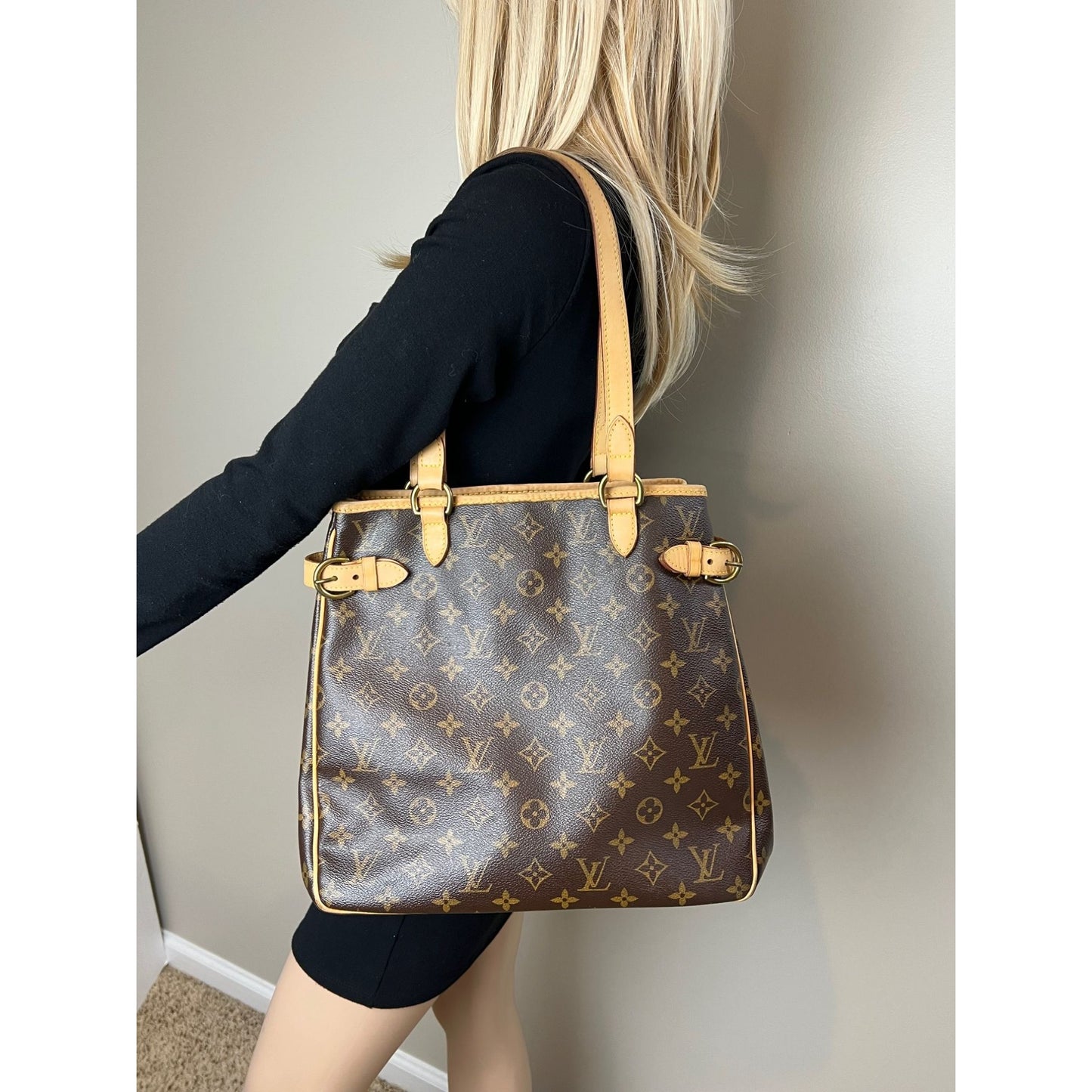 
                  
                    Louis Vuitton Batignolles Vertical Monogram Vintage Shoulder Bag
                  
                