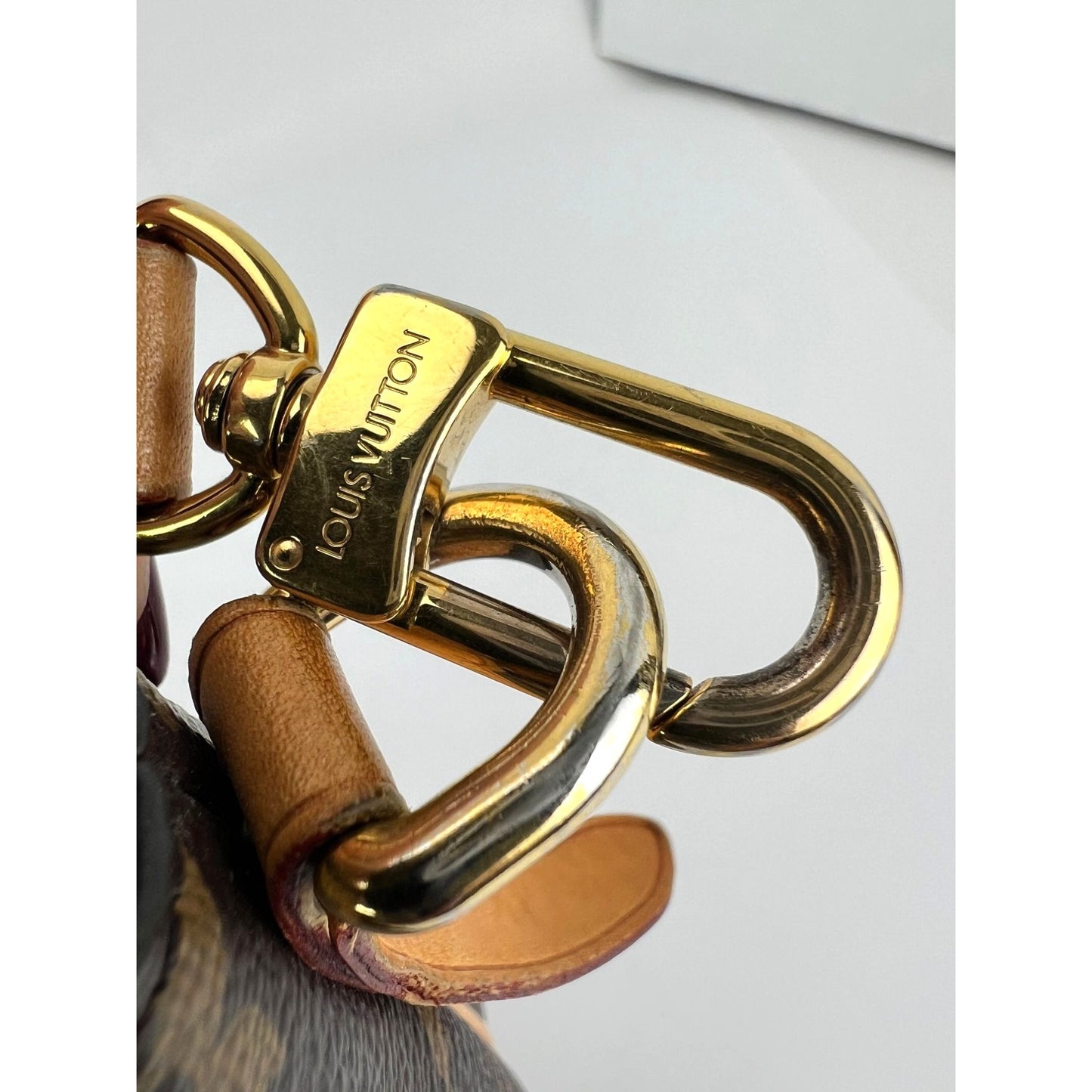 
                  
                    Louis Vuitton Turenne MM Monogram Hand Crossbody Bag
                  
                