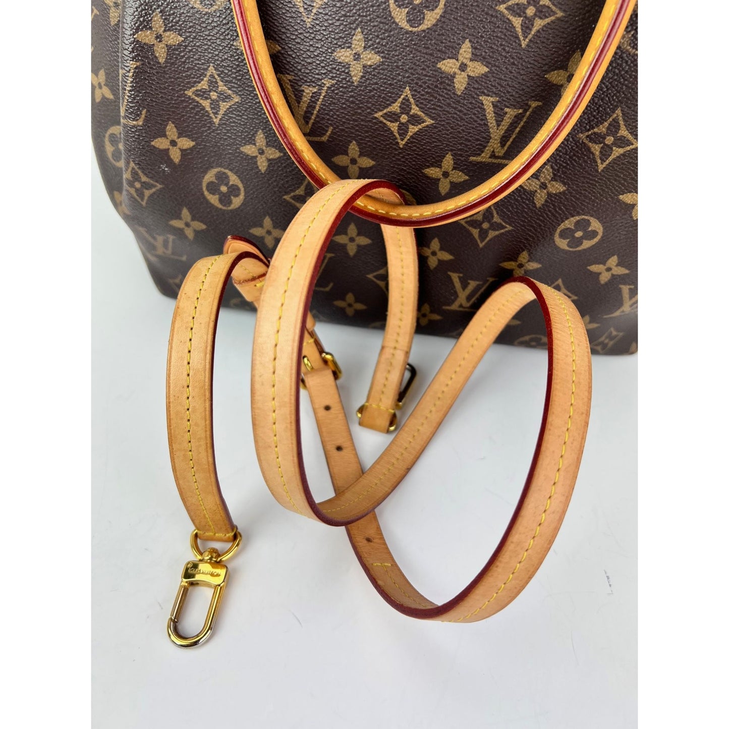 
                  
                    Louis Vuitton Turenne MM Monogram Hand Crossbody Bag
                  
                