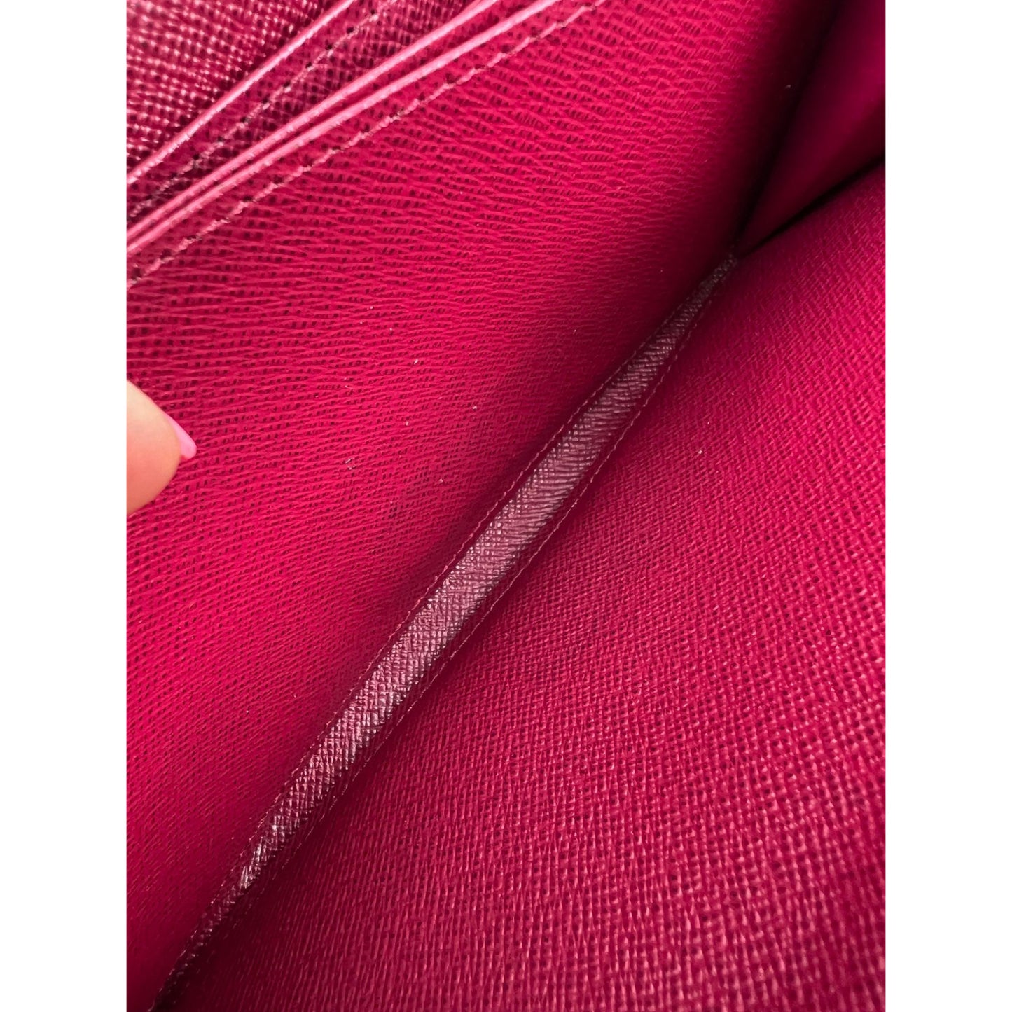 
                  
                    Louis Vuitton Zippy Monogram Leather Fuchsia Wallet Clutch Ebay Live
                  
                