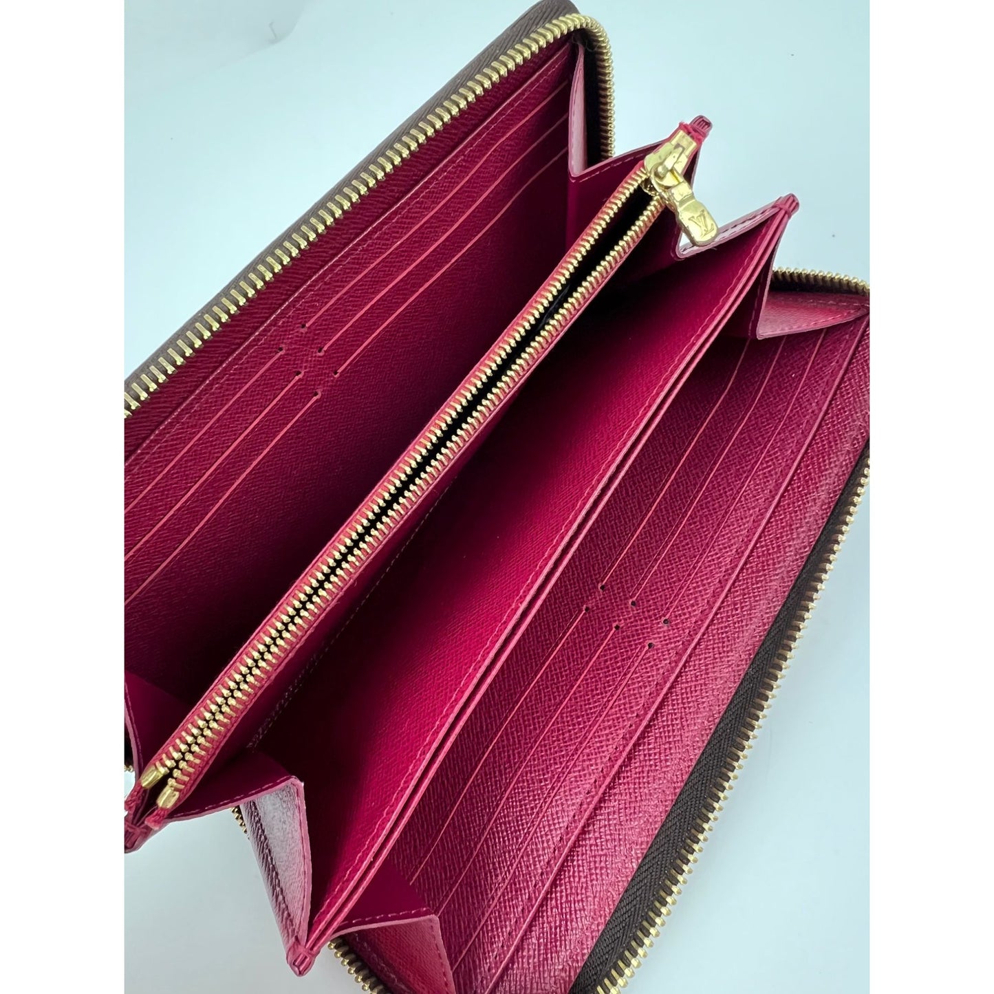 
                  
                    Louis Vuitton Zippy Monogram Leather Fuchsia Wallet Clutch Ebay Live
                  
                
