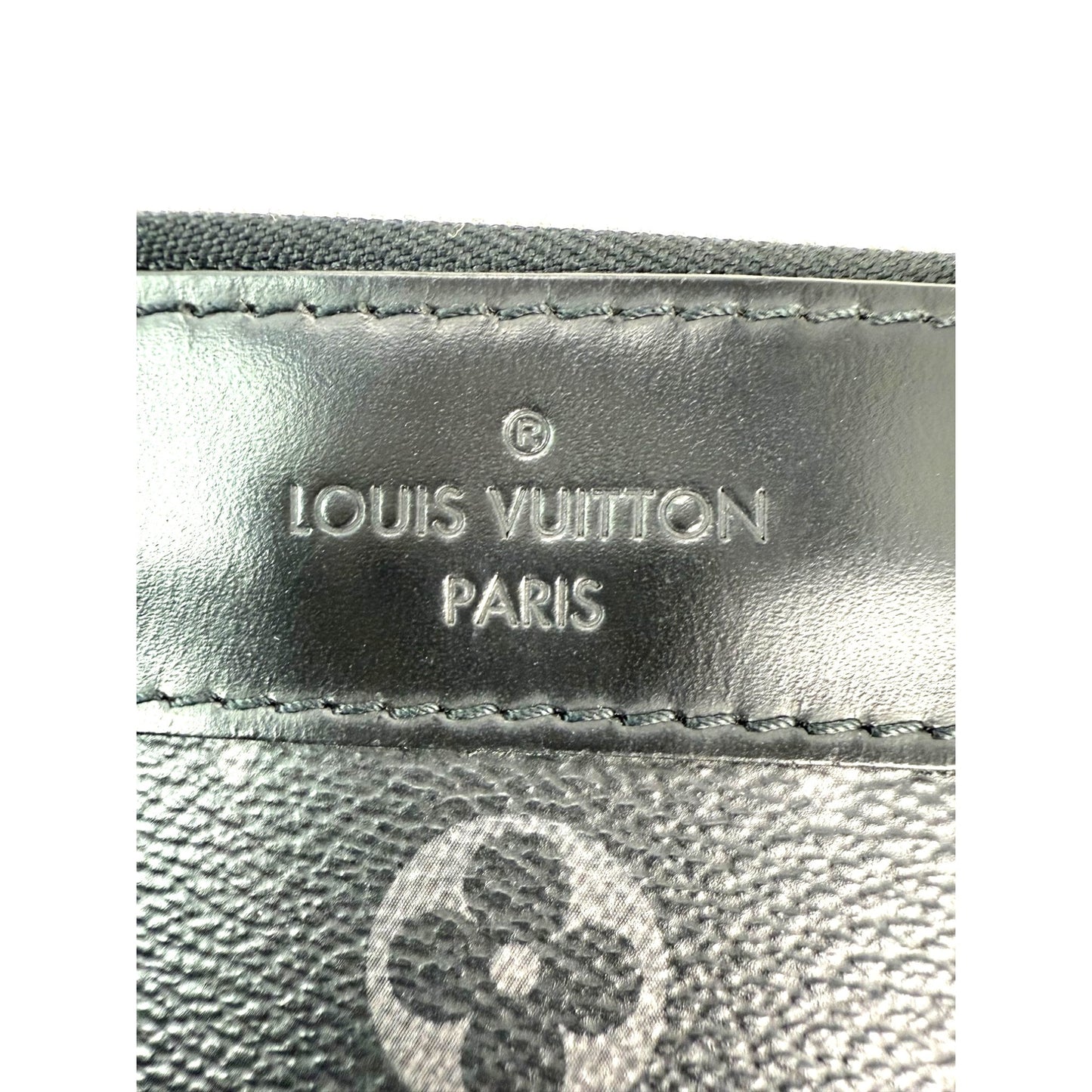 
                  
                    Louis Vuitton Black Monogram Eclipse Discovery GM Pochette Clutch Bag
                  
                