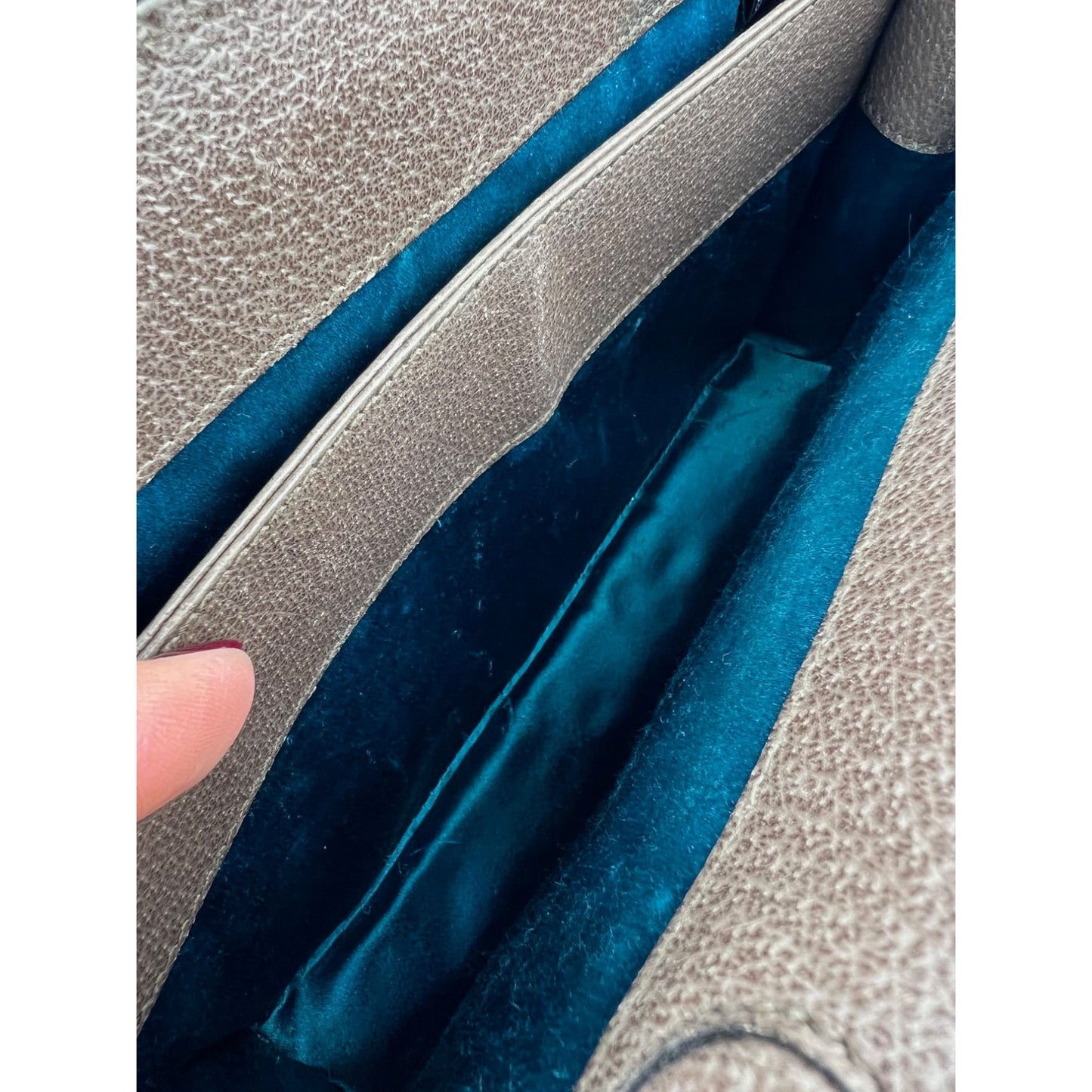 
                  
                    Gucci Ophidia GG Supreme Small Web Chain Shoulder Bag
                  
                