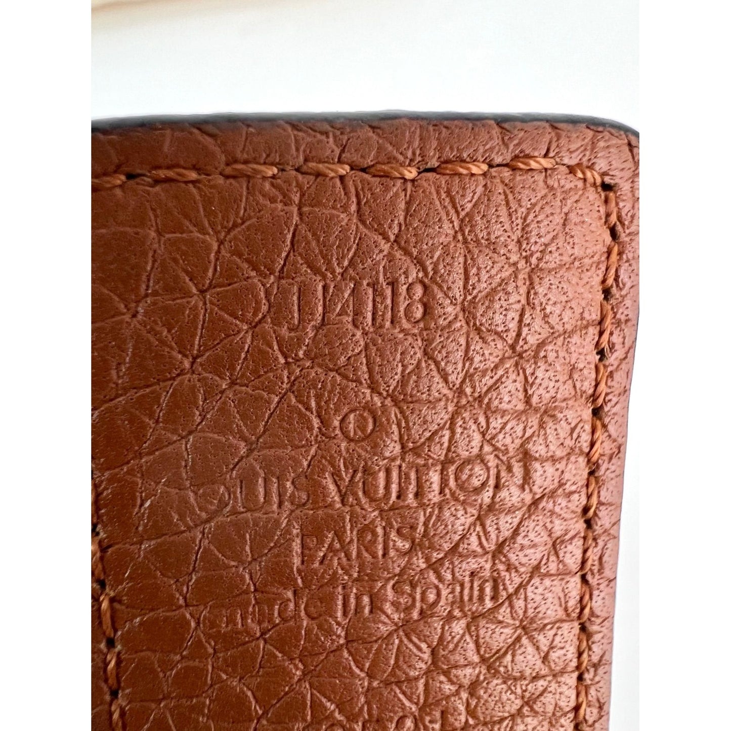 
                  
                    Louis Vuitton 30mm Black Brown Leather Reversible Initiales Belt 80/32
                  
                