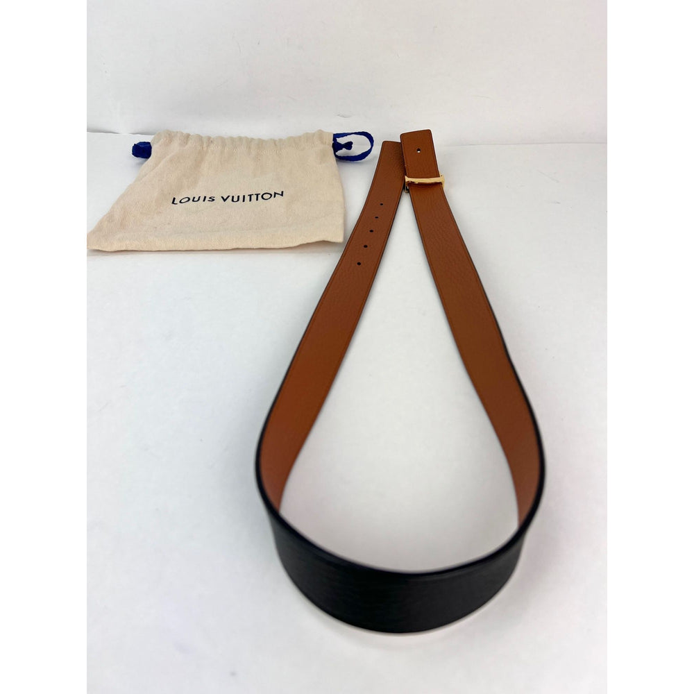 
                  
                    Louis Vuitton 30mm Black Brown Leather Reversible Initiales Belt 80/32
                  
                