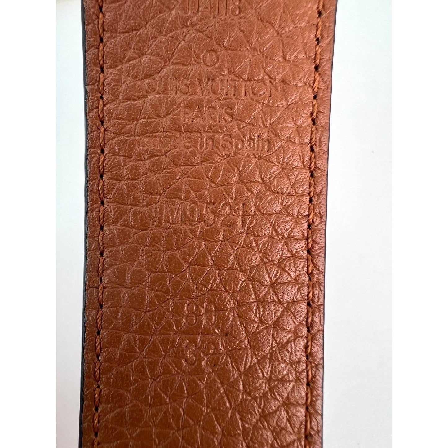 
                  
                    Louis Vuitton 30mm Black Brown Leather Reversible Initiales Belt 80/32
                  
                
