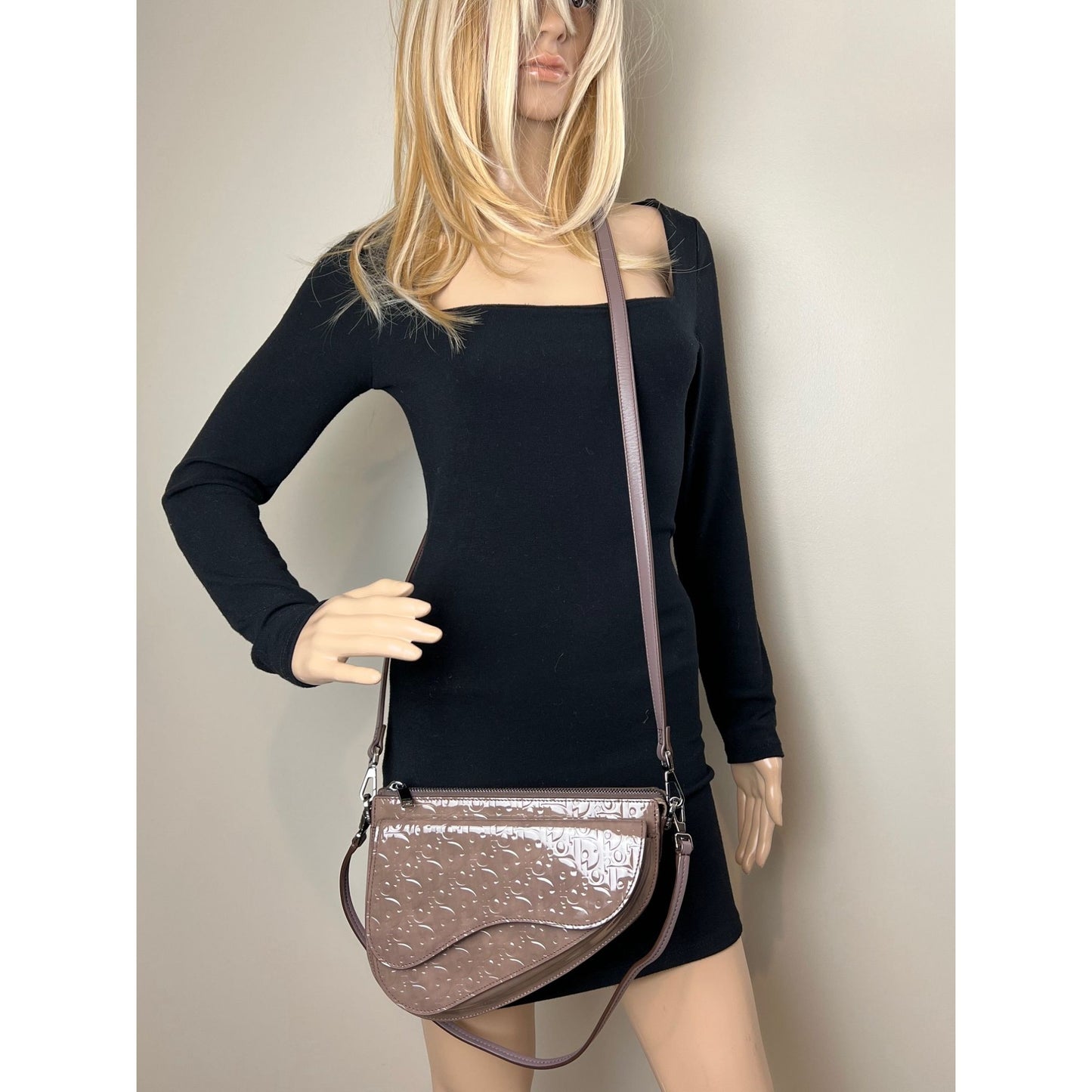 
                  
                    Christian Dior Saddle Boxy Patent Leather Plum Shoulder Hand Bag
                  
                