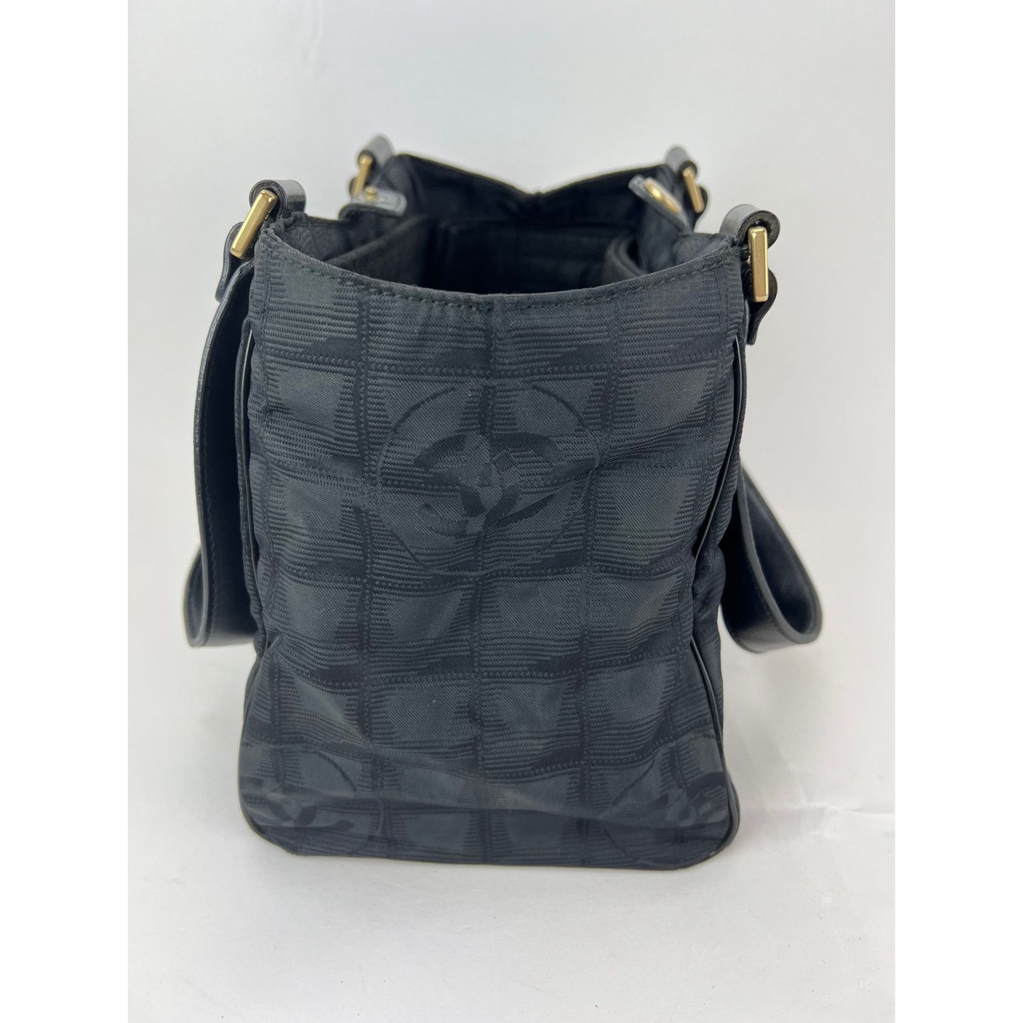 
                  
                    Chanel Nylon Black Travel Tote  Vintage EBAY LIVE
                  
                