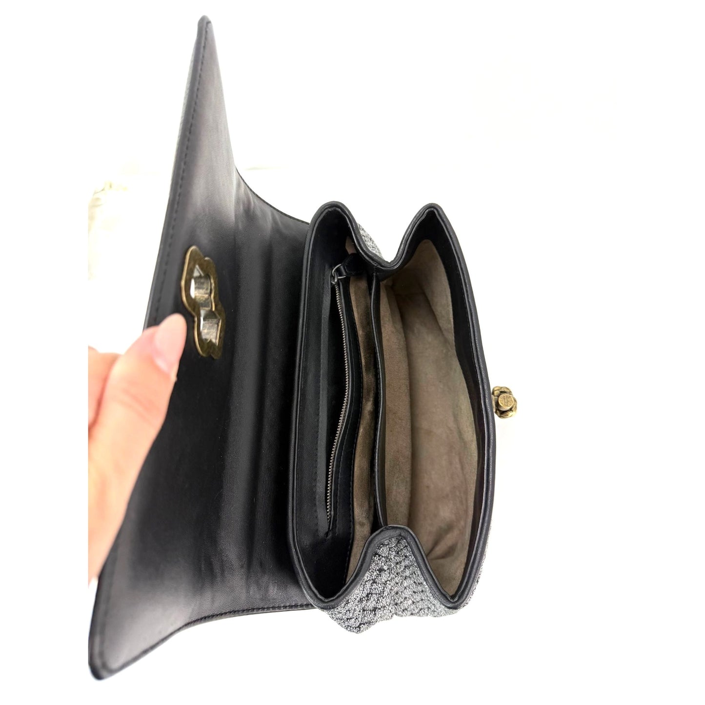 
                  
                    Bottega Veneta Metallic Wool Woven Patent Ayers Olimpia Knot Silver Crossbody Shoulder Bag
                  
                