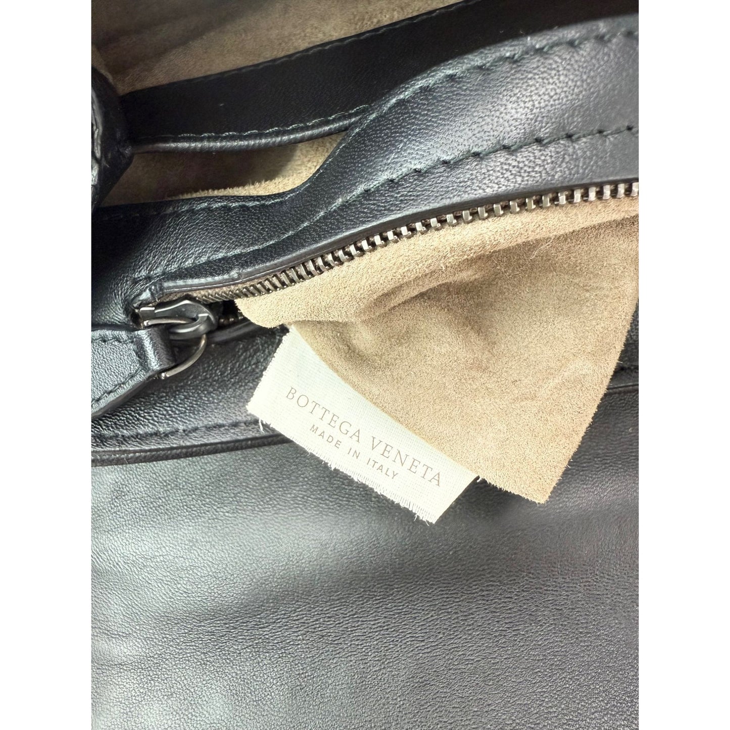 
                  
                    Bottega Veneta Metallic Wool Woven Patent Ayers Olimpia Knot Silver Crossbody Shoulder Bag
                  
                