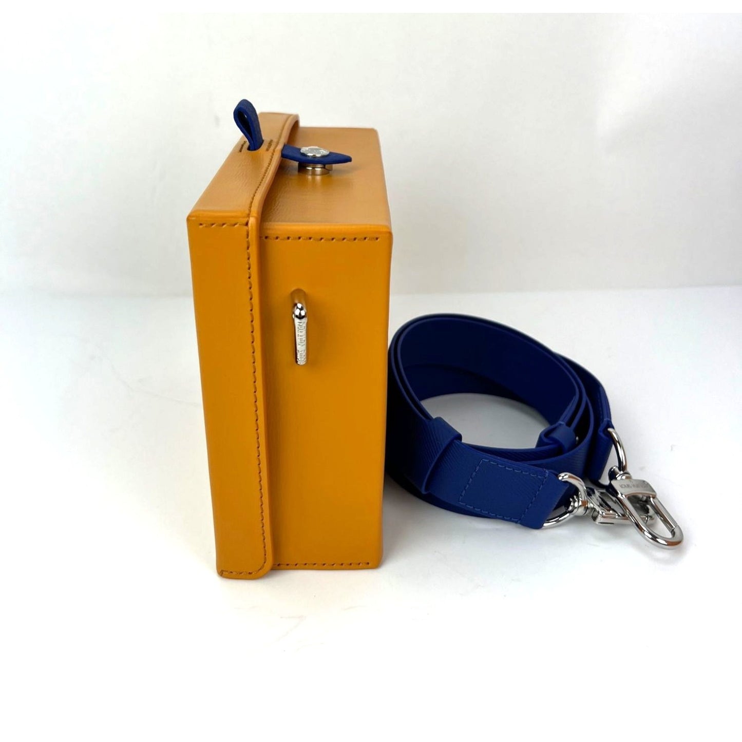 
                  
                    Louis Vuitton Shopper Clutch Leather Orange Clutch Crossbody Bag
                  
                