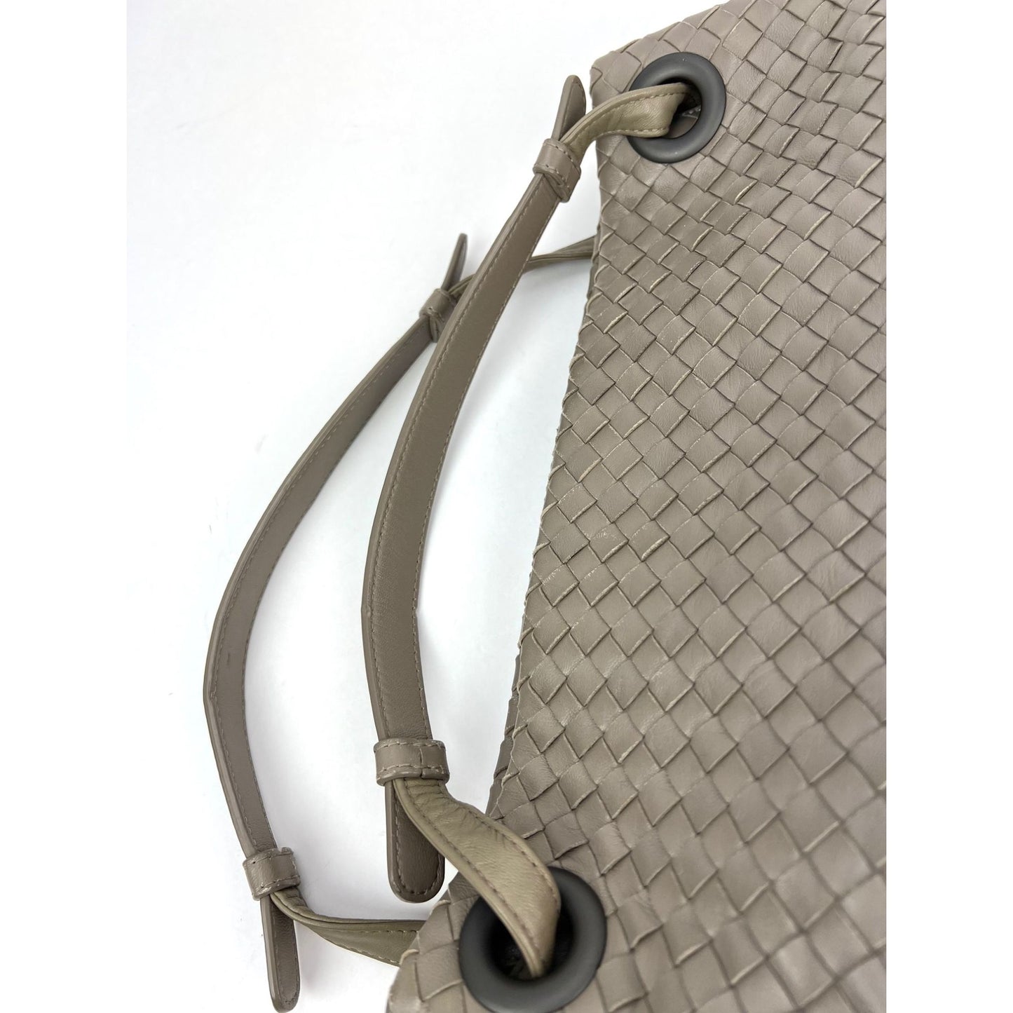 
                  
                    Bottega Veneta Garda Intrecciato Nappa Medium Beige Handbag
                  
                