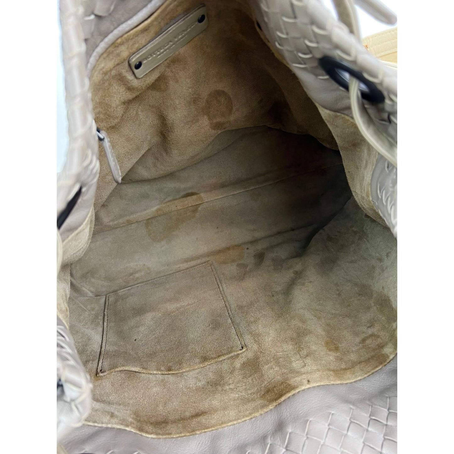 
                  
                    Bottega Veneta Garda Intrecciato Nappa Medium Beige Handbag
                  
                