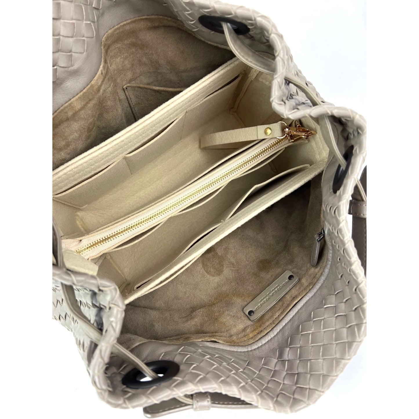 
                  
                    Bottega Veneta Garda Intrecciato Nappa Medium Beige Handbag
                  
                