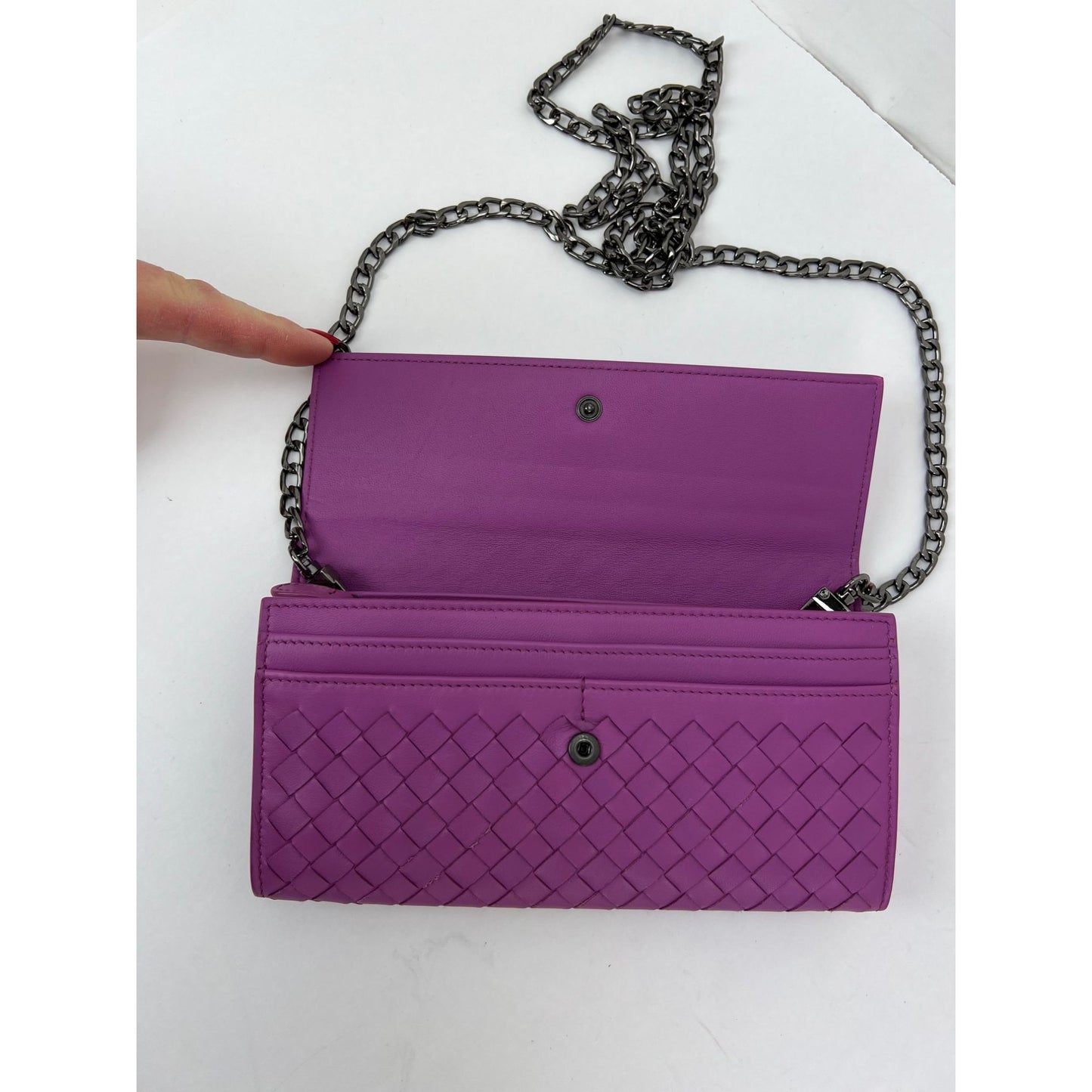 
                  
                    Bottega Veneta Nappa Intrecciato Contiental Flap Wallet Clutch
                  
                
