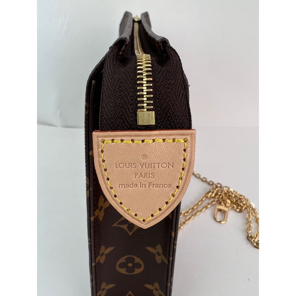Louis Vuitton Toiletry Pouch 26 Monogram Clutch Handbag