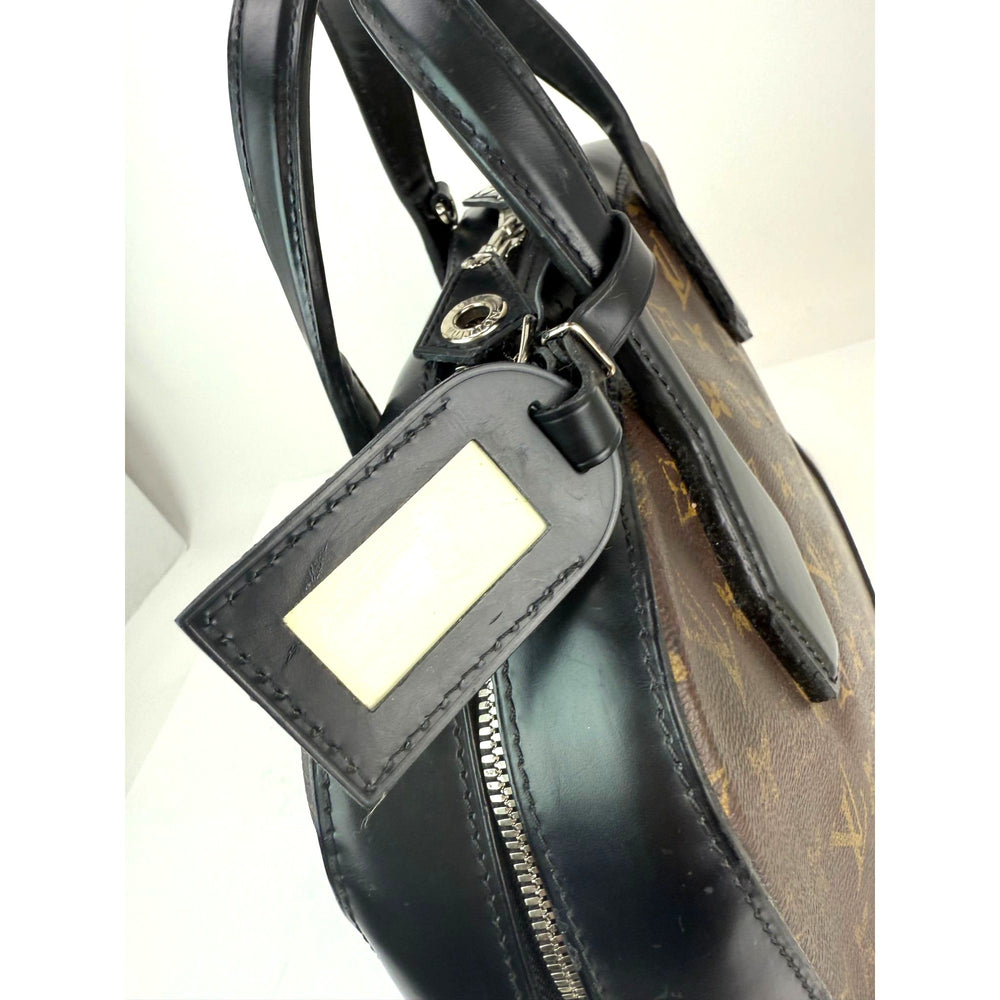 
                  
                    Louis Vuitton Dora Monogram MM Noir Shoulder Hand Bag
                  
                