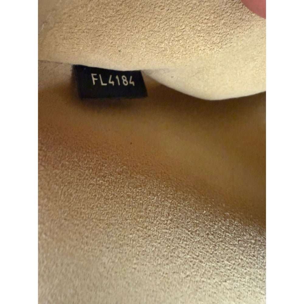 
                  
                    Louis Vuitton Dora Monogram MM Noir Shoulder Hand Bag
                  
                